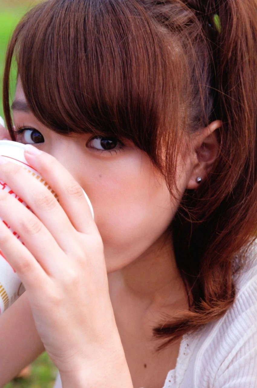 篠崎愛 『Love Scenes』 写真集插图3