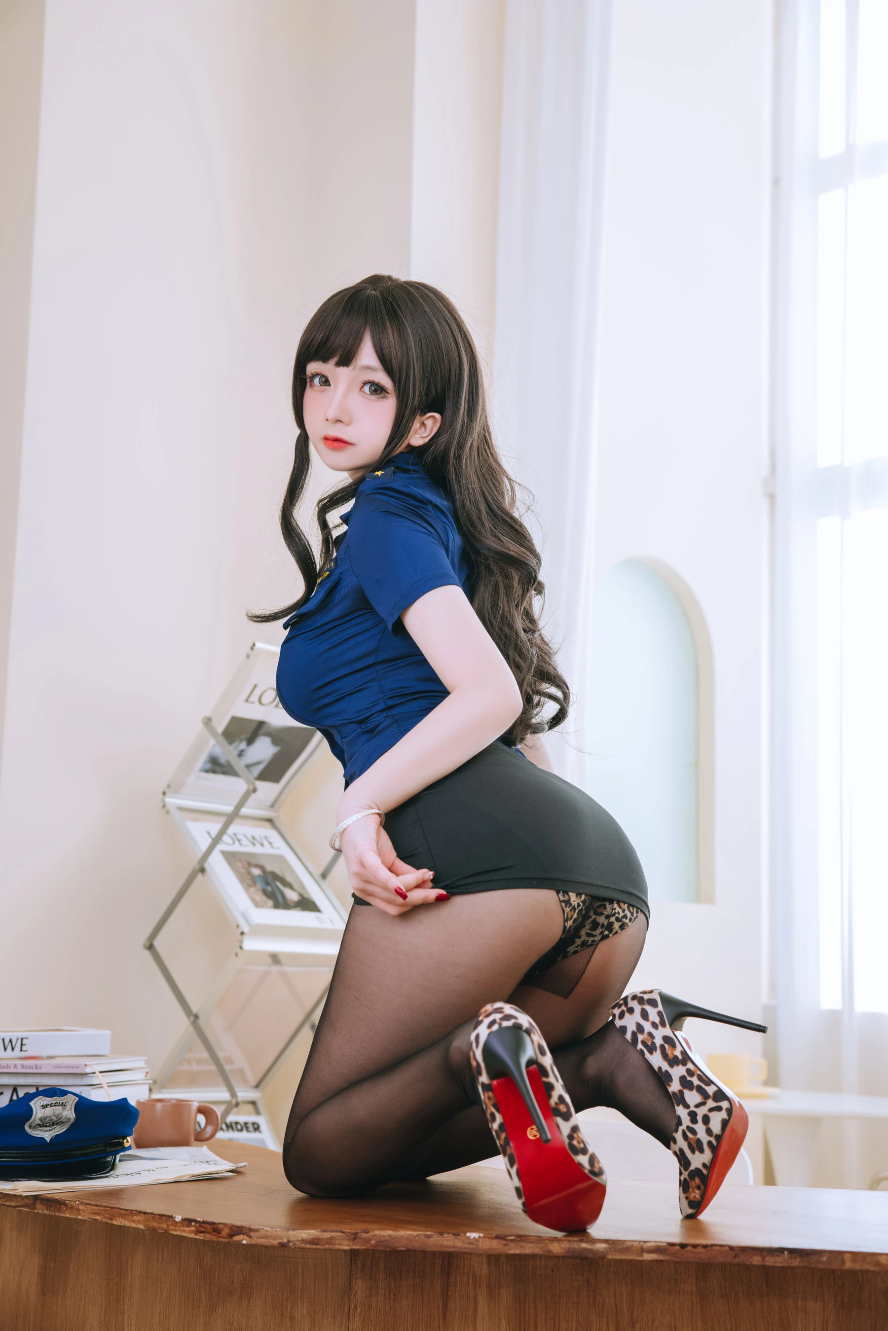 Cosplay日奈娇 – 豹纹女警 [109P]插图3