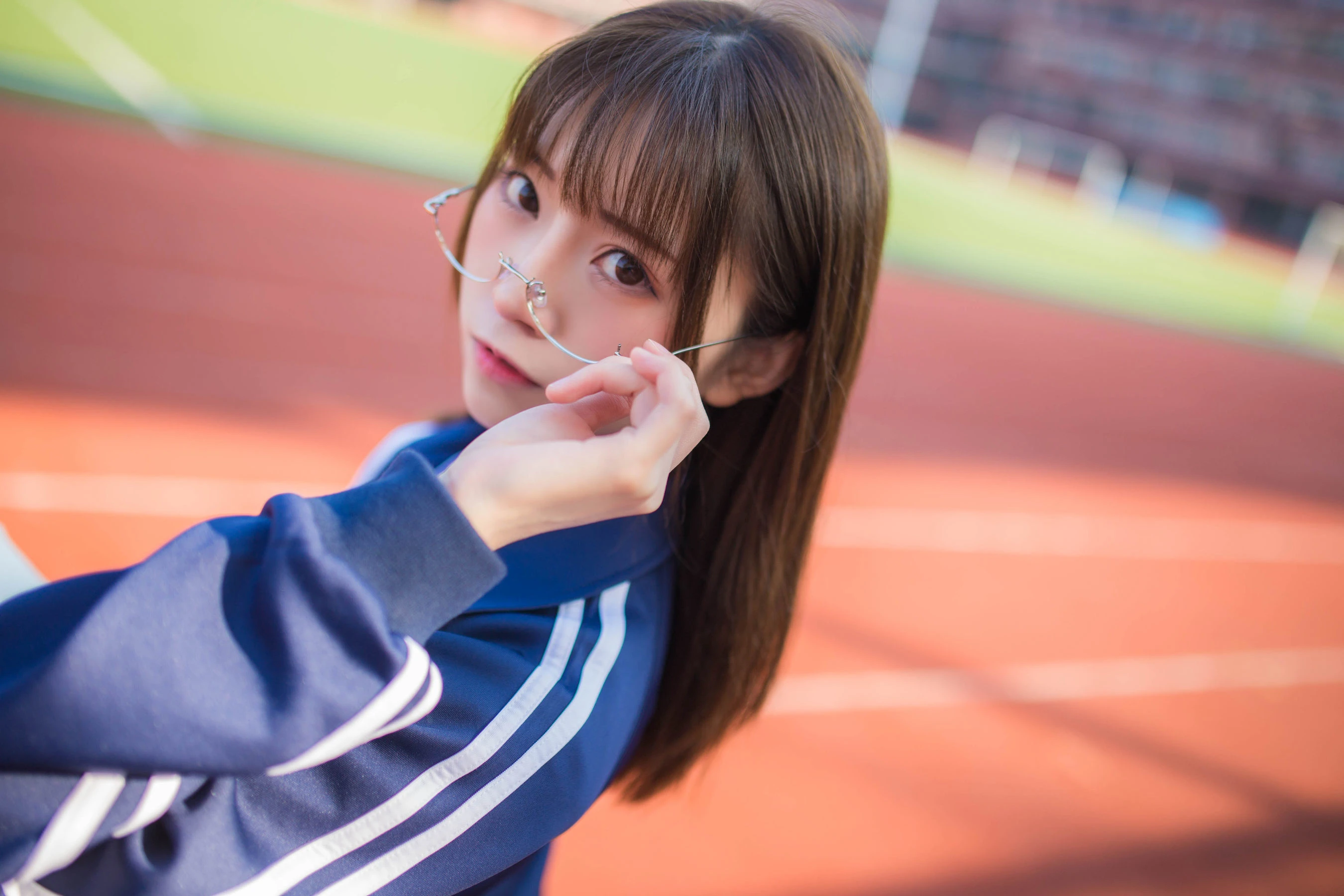 动漫博主Kitaro_绮太郎 蓝色运动服女孩插图5