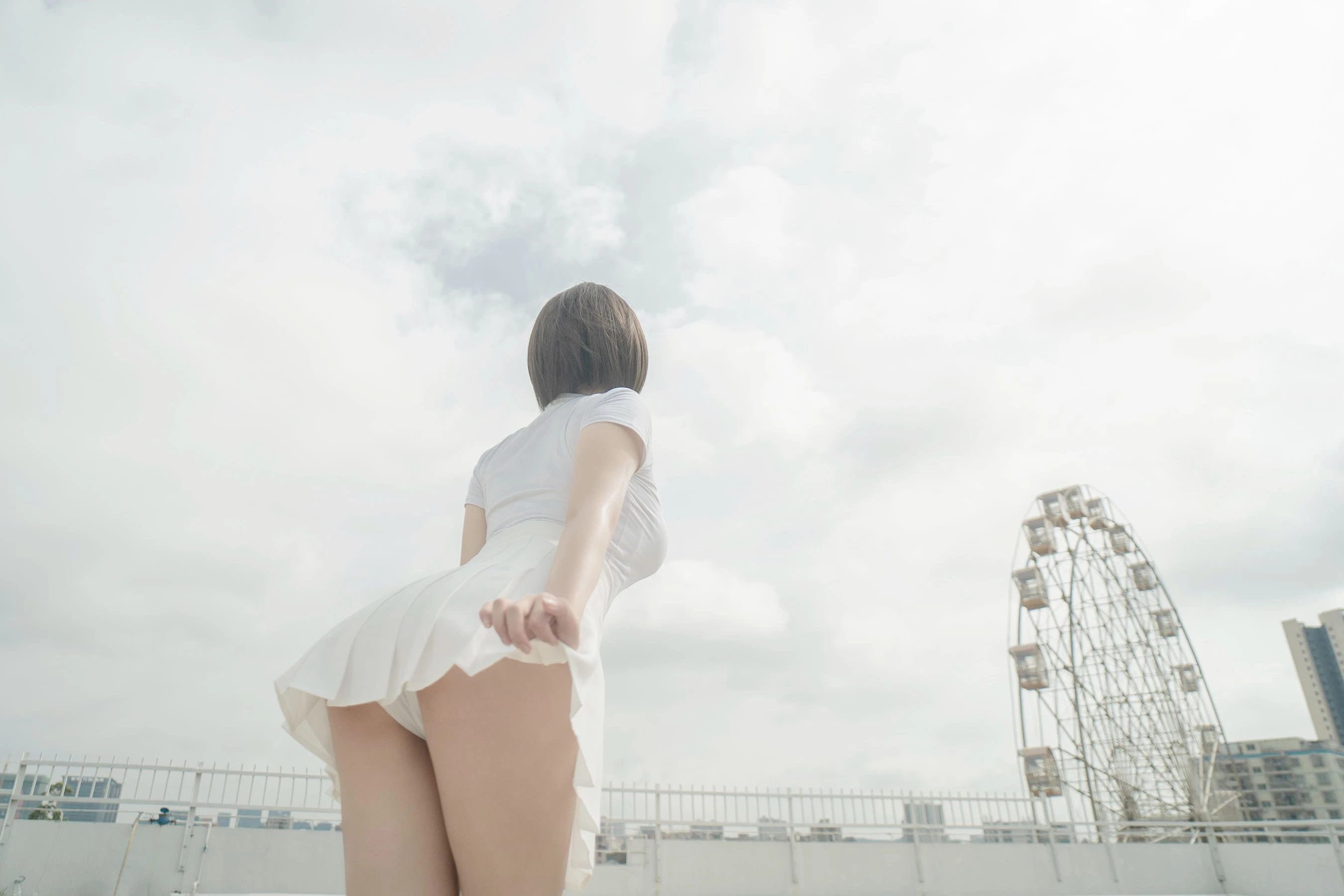 鬼马少女阿薰kaOri – 天台高清在线欣赏-撸撸奈子