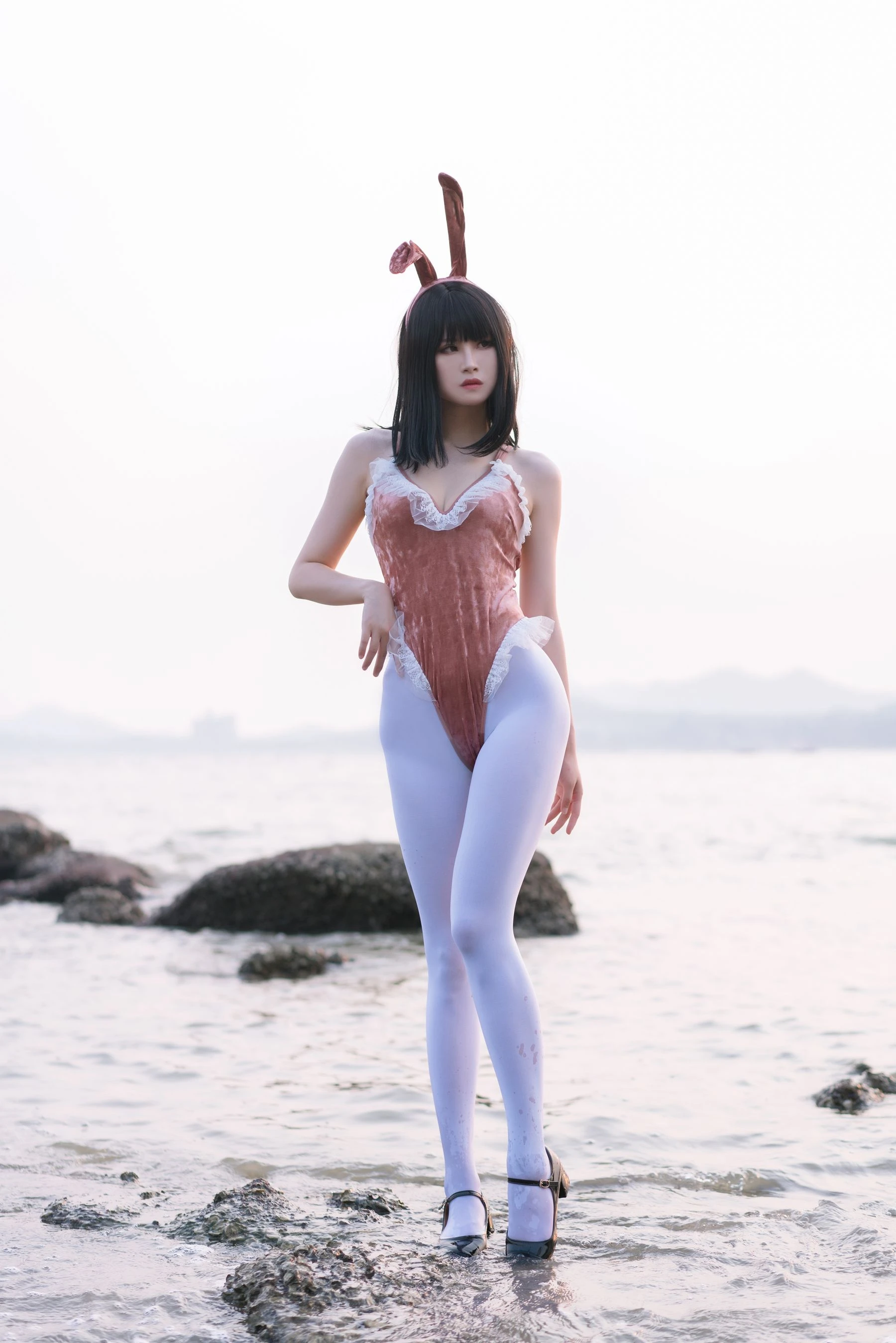 动漫博主田璐璐 – 粉兔插图2