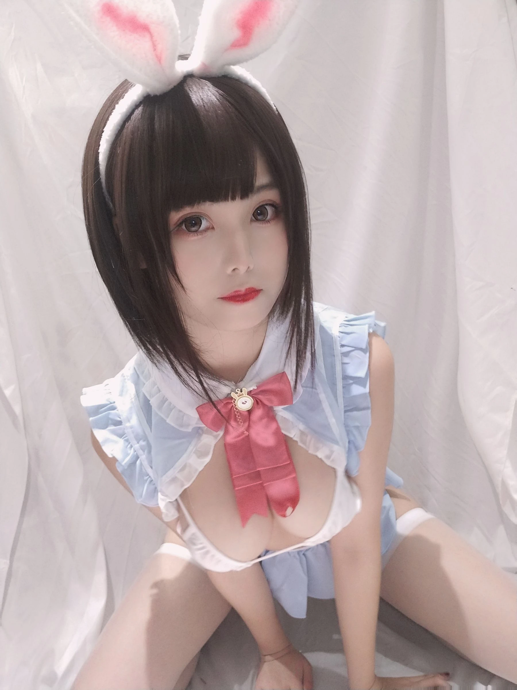 萌系小姐姐蜜汁猫裘 – 小白兔自拍插图4