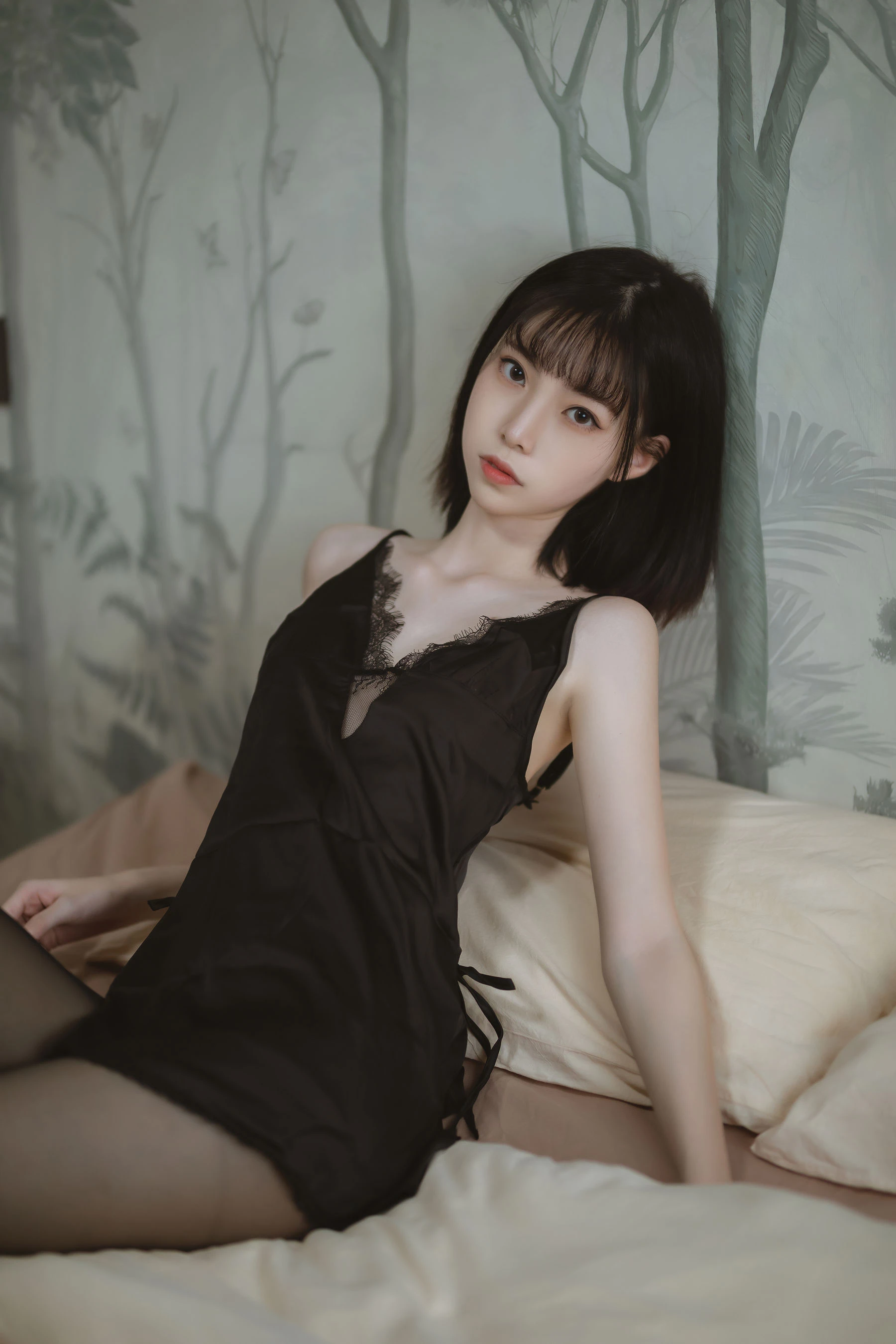 许岚 – 黑色蕾丝睡衣插图5