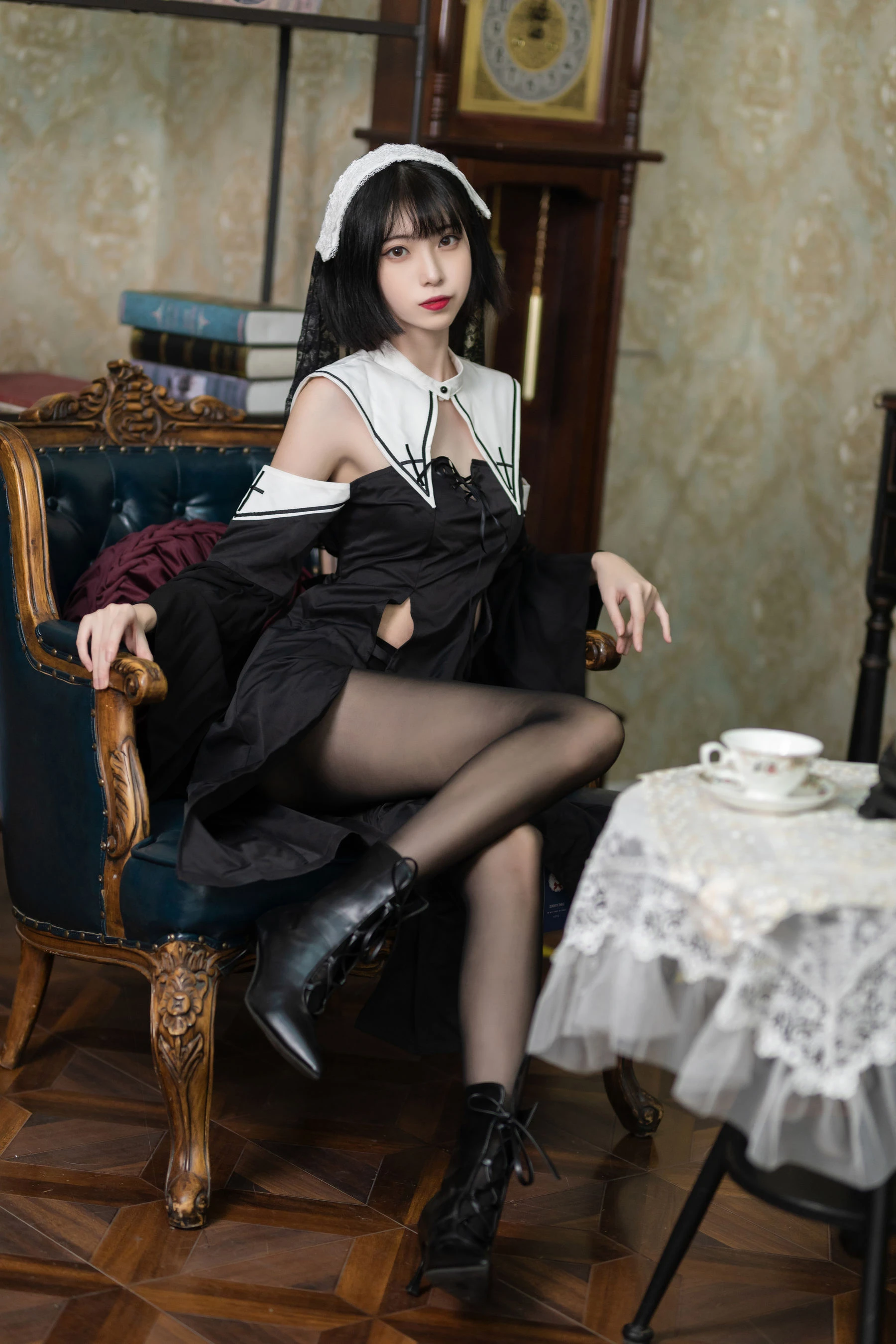 许岚(叁月life) – 暗黑修女高清在线欣赏-撸撸奈子