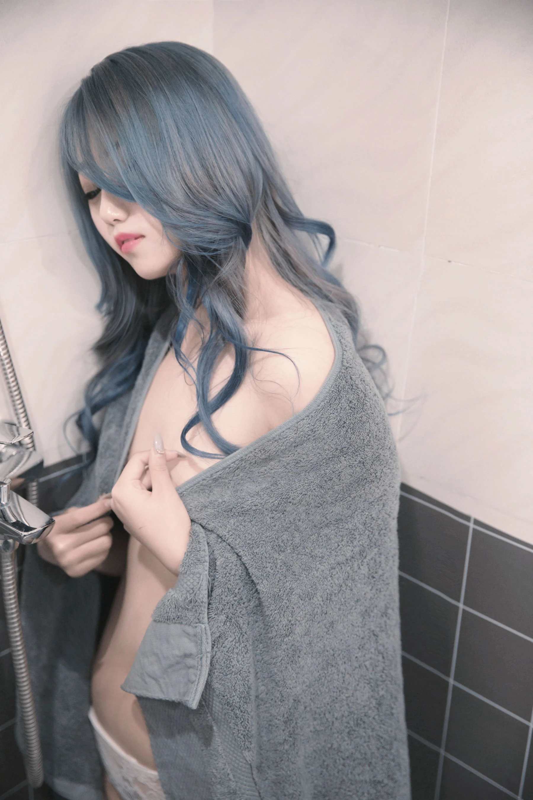 eloise软软 – 浴烟欲雾高清在线欣赏-撸撸奈子