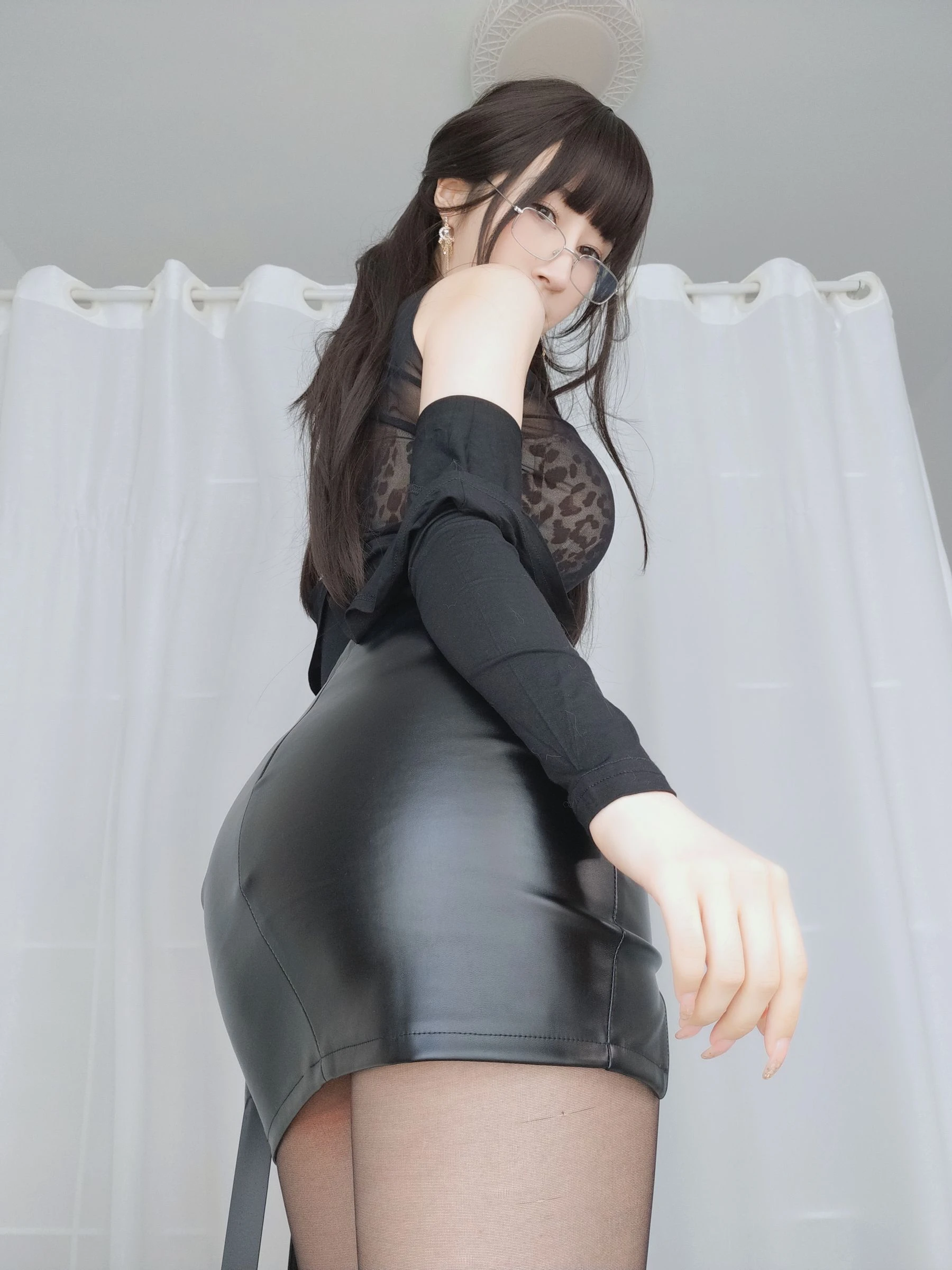 Coser小姐姐白银 – 黒糸女上司の秘密插图5