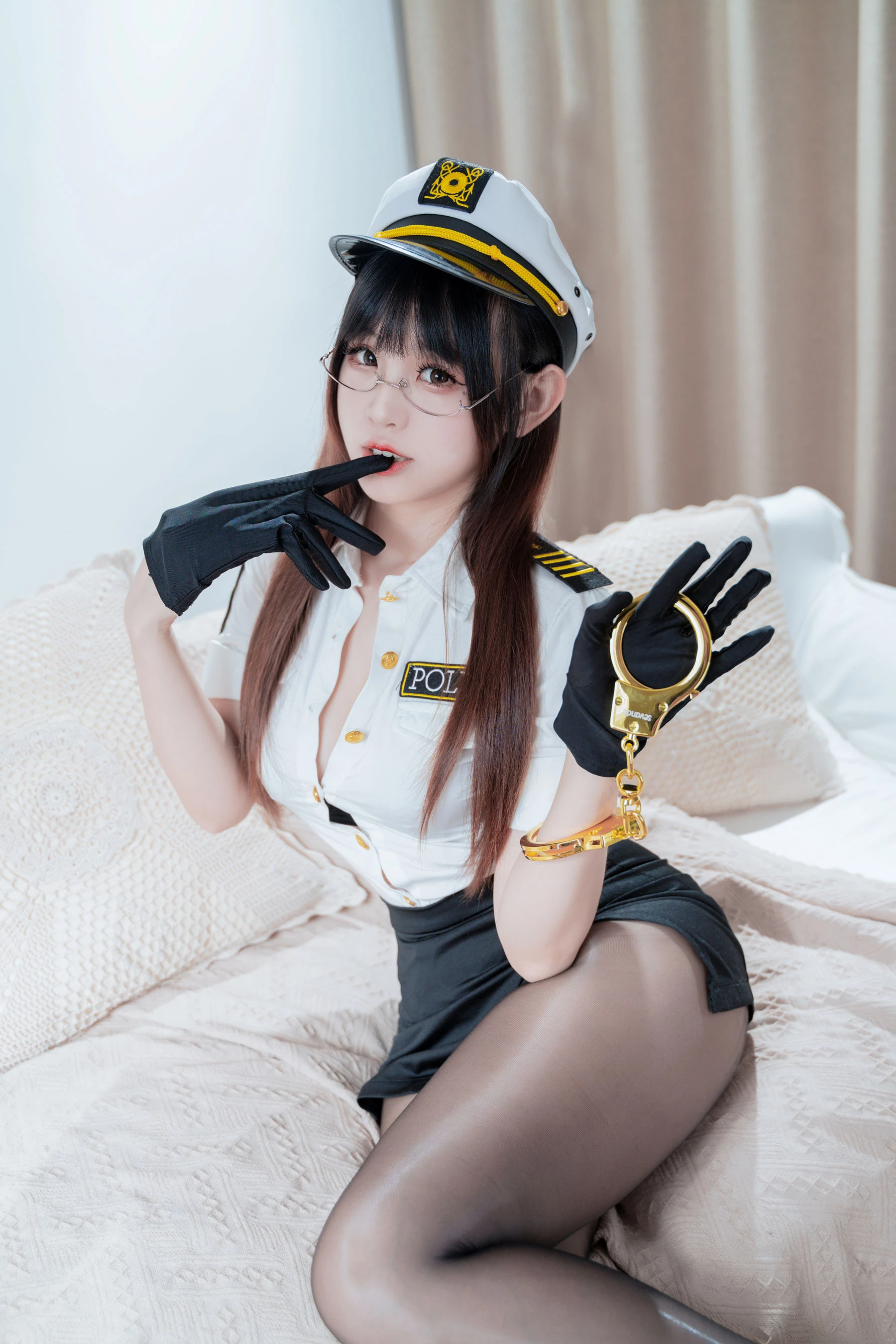 miko酱ww – 缠绕女警插图3