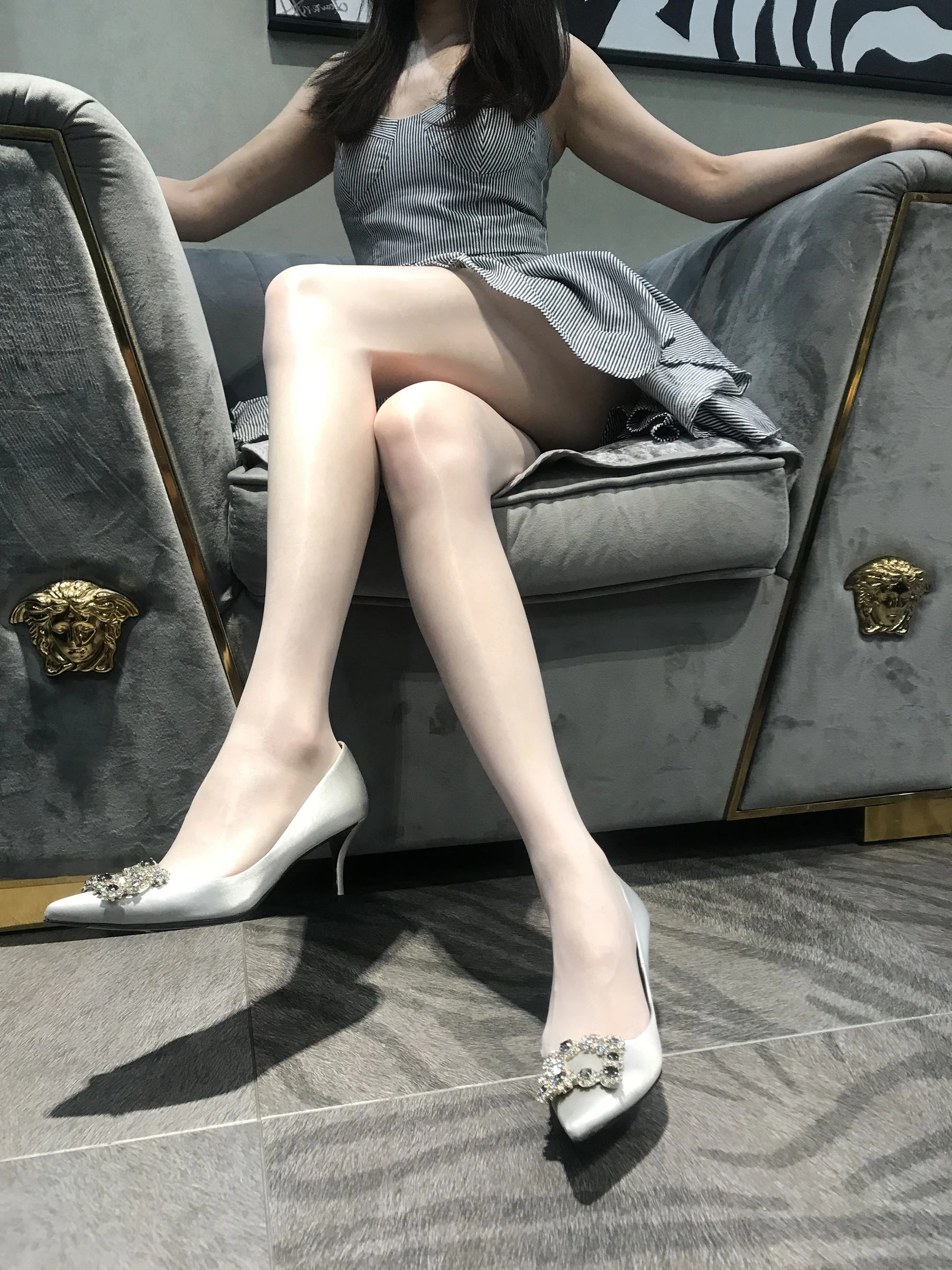 丝足博主麋鹿_Monroe 2020.07.06 百变妖姬高清在线欣赏-撸撸奈子