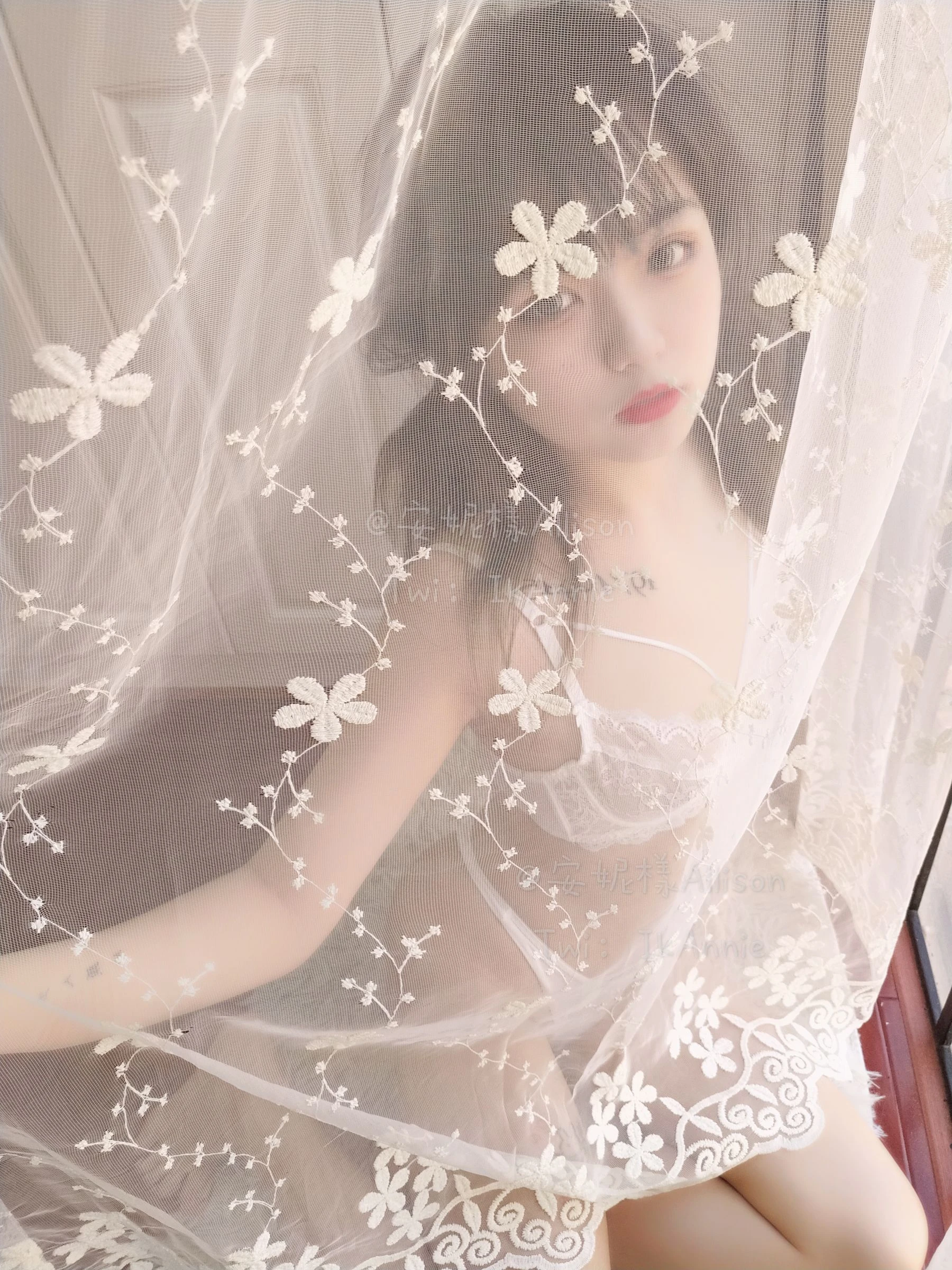 安妮 – 吊带裙插图1