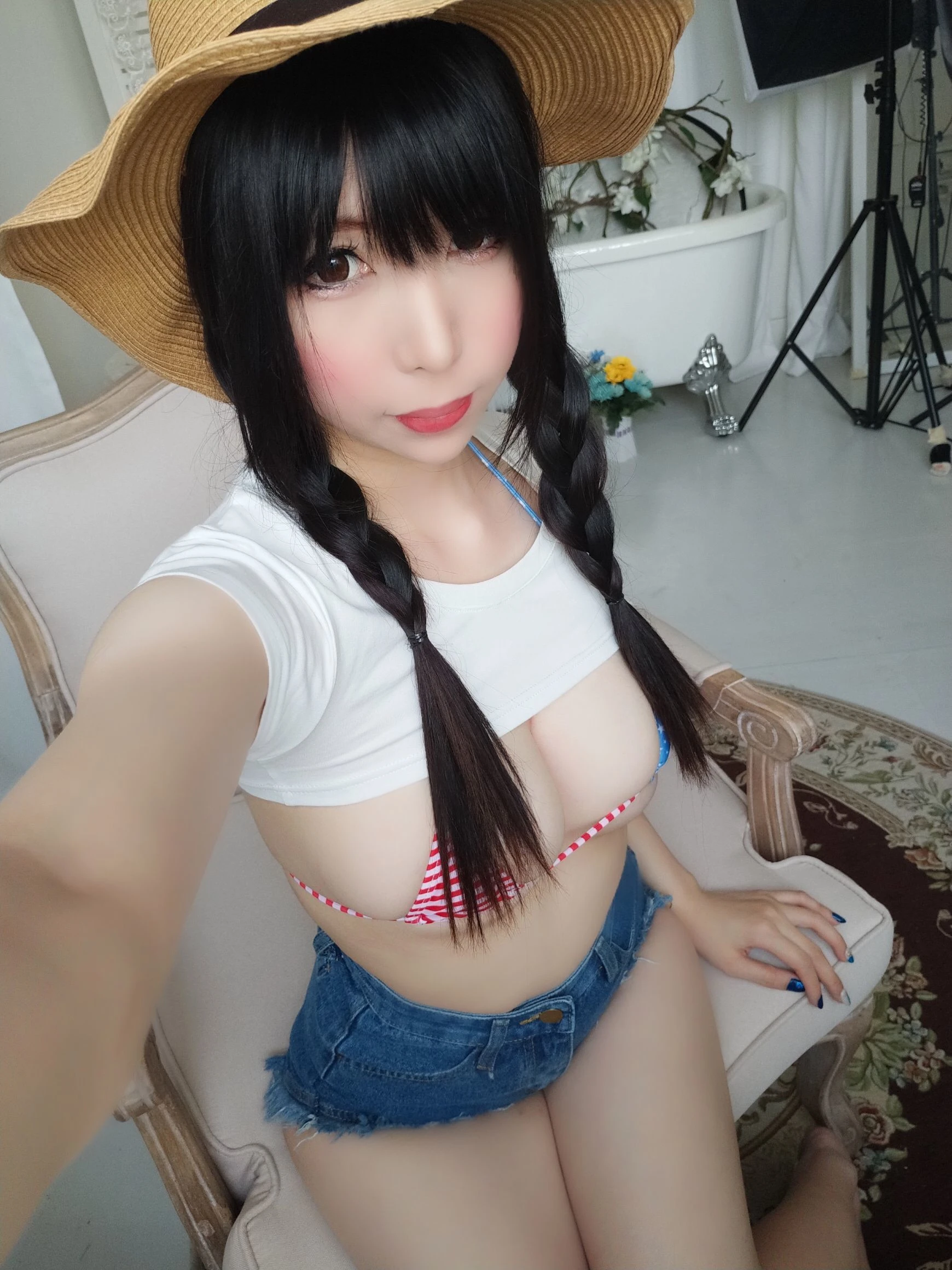 二次元巨乳美女鹿野希 牛仔女郎插图1