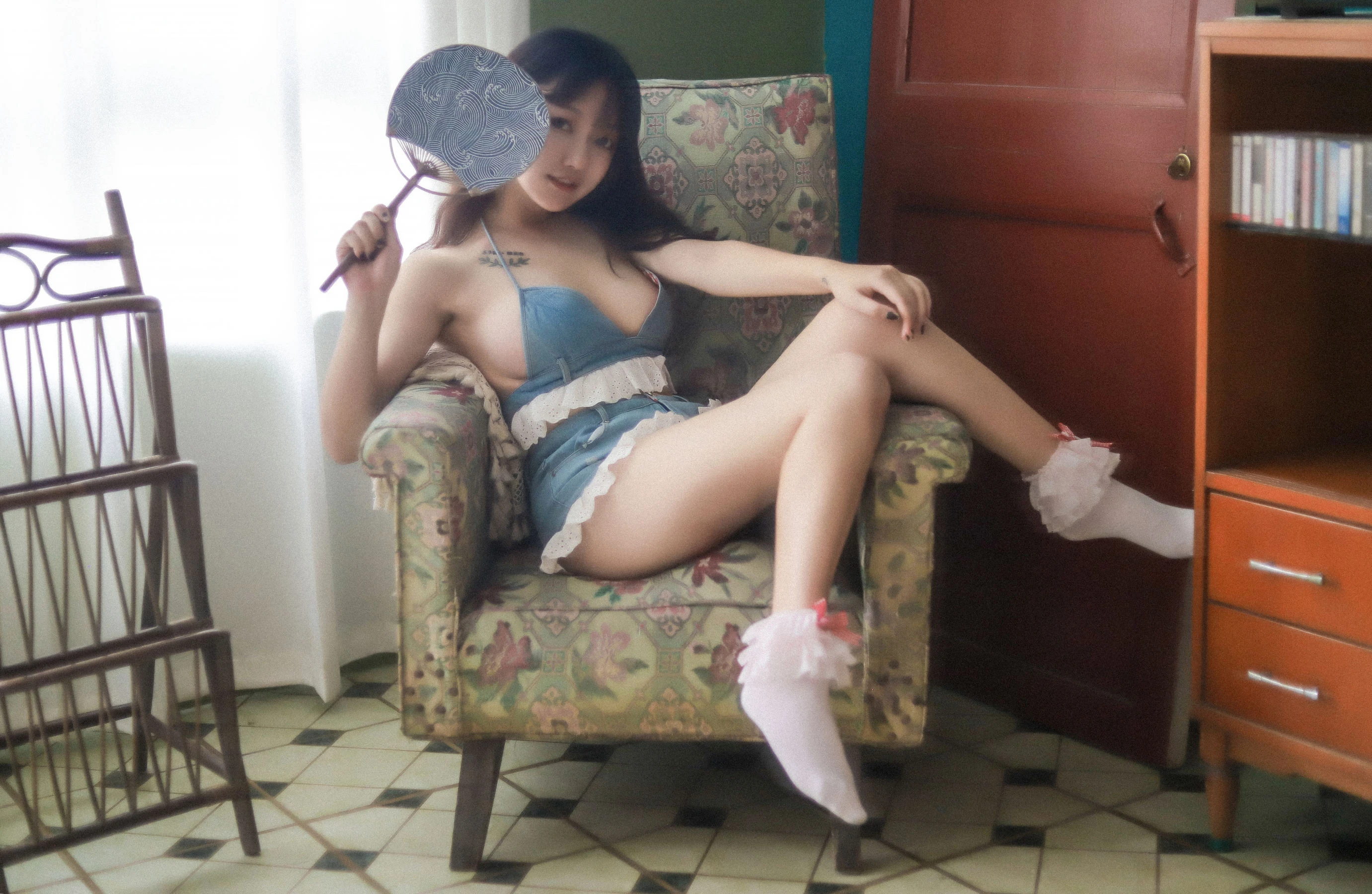 奇行家狗崽 – 桃子听蝉高清在线欣赏-撸撸奈子