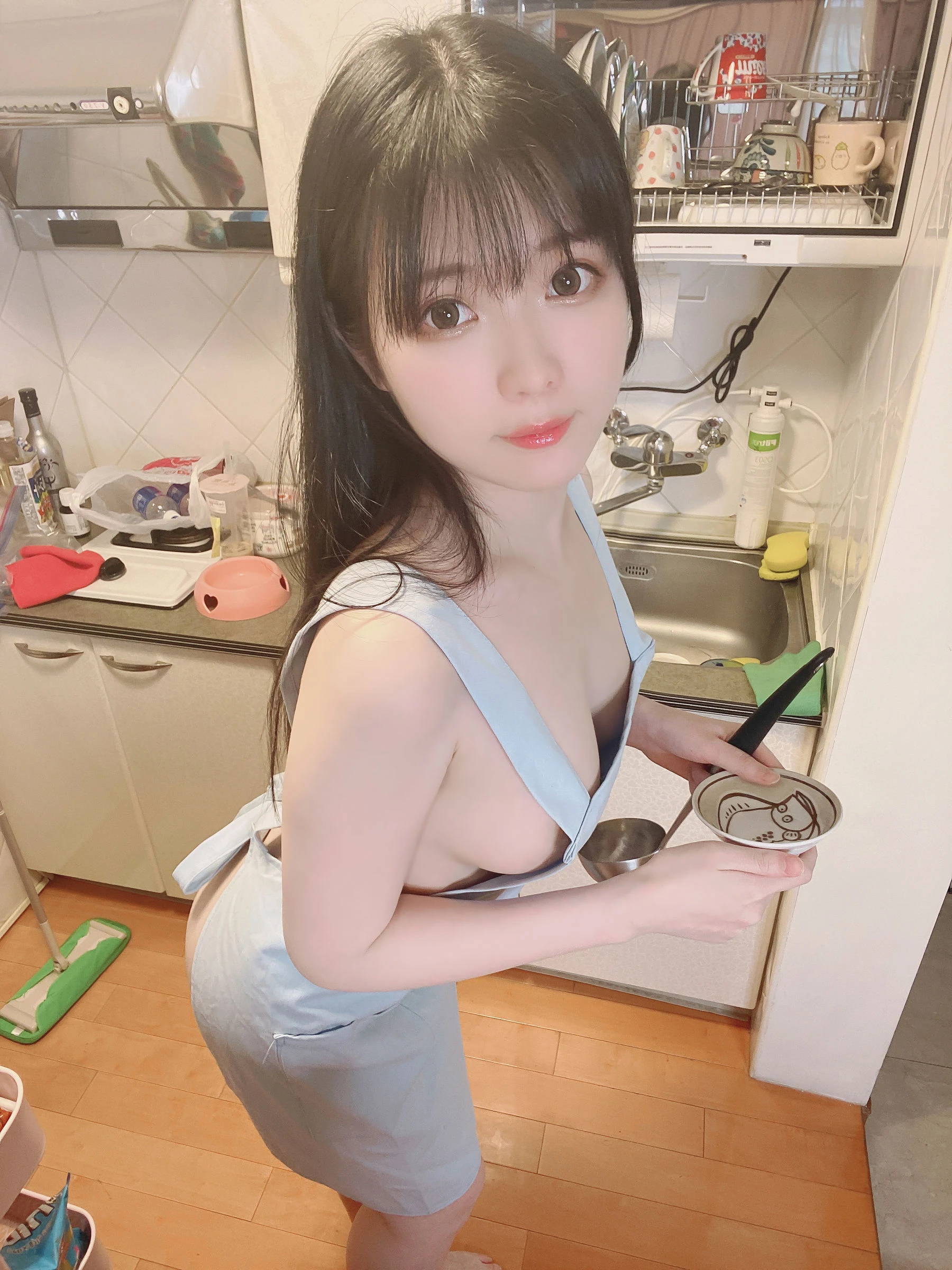 微博妹纸霜月shimo – 裸エプロン__━(___)━!插图6