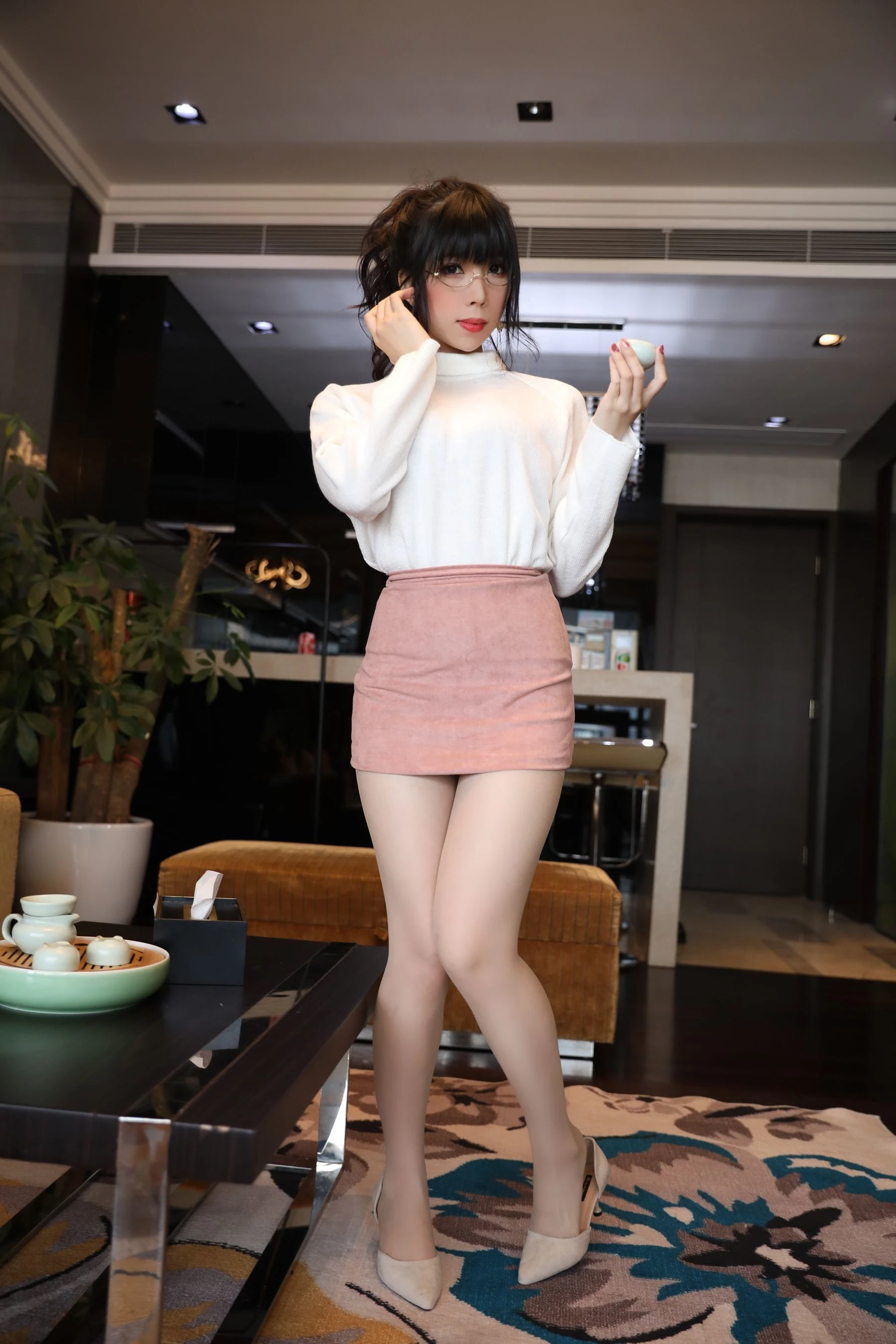 二次元巨乳美女鹿野希 单马尾眼镜娘插图8
