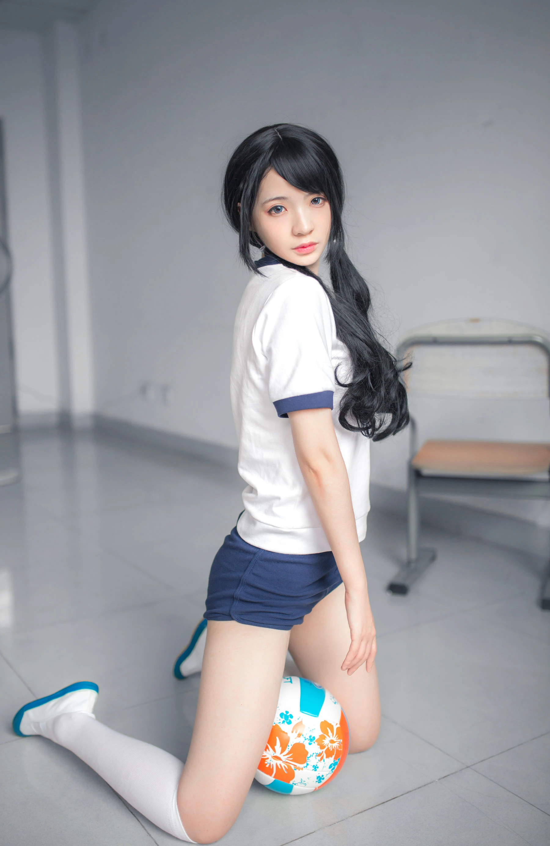 疯猫ss《体操服白丝》插图2