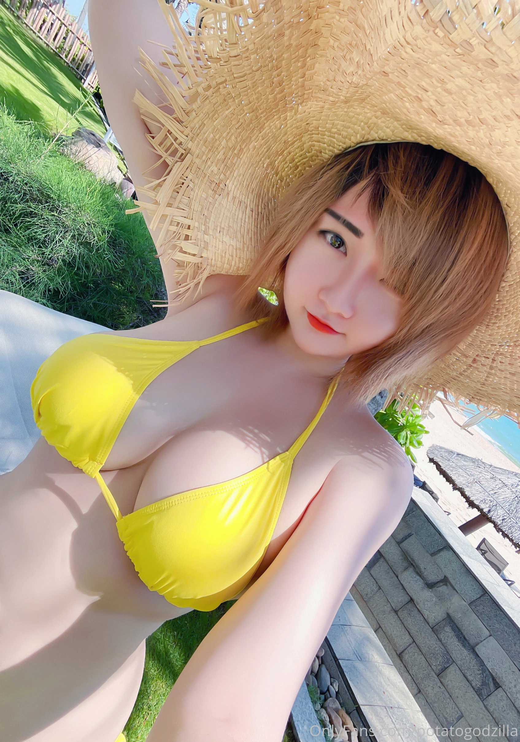 Coser小姐姐Potato Godzilla – Yellow Bikini插图5