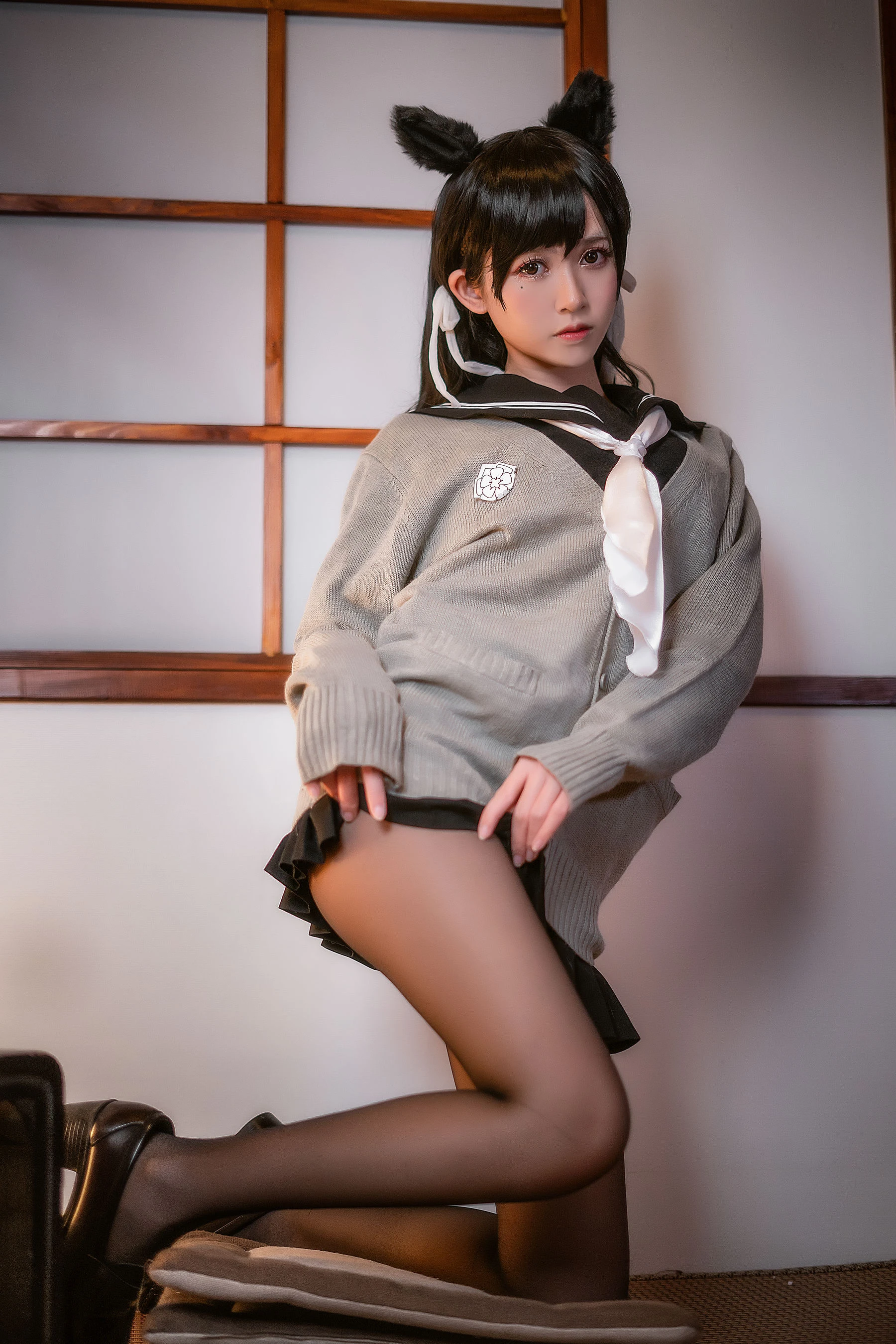 鳗鱼霏儿 – 碧蓝航线 校服插图3