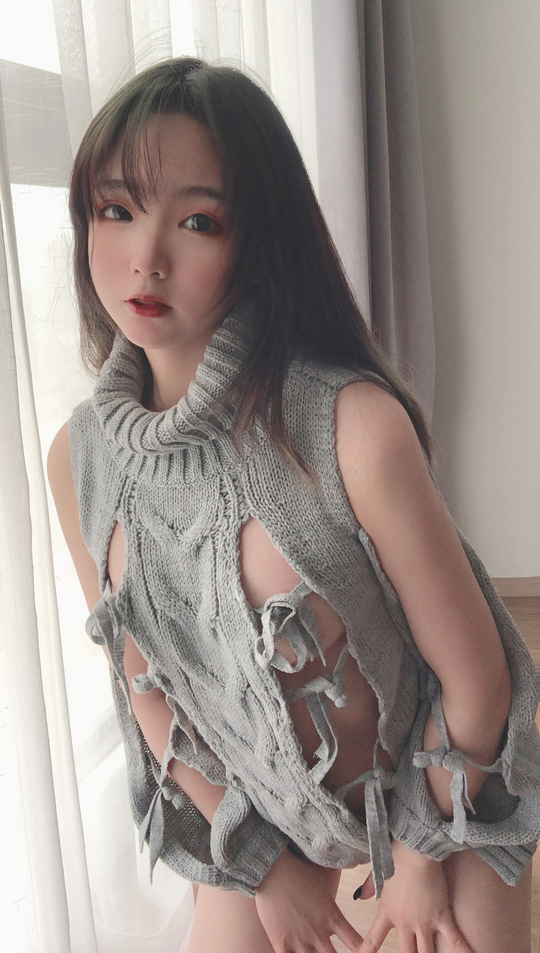 萌妹是青水 露背毛衣插图6