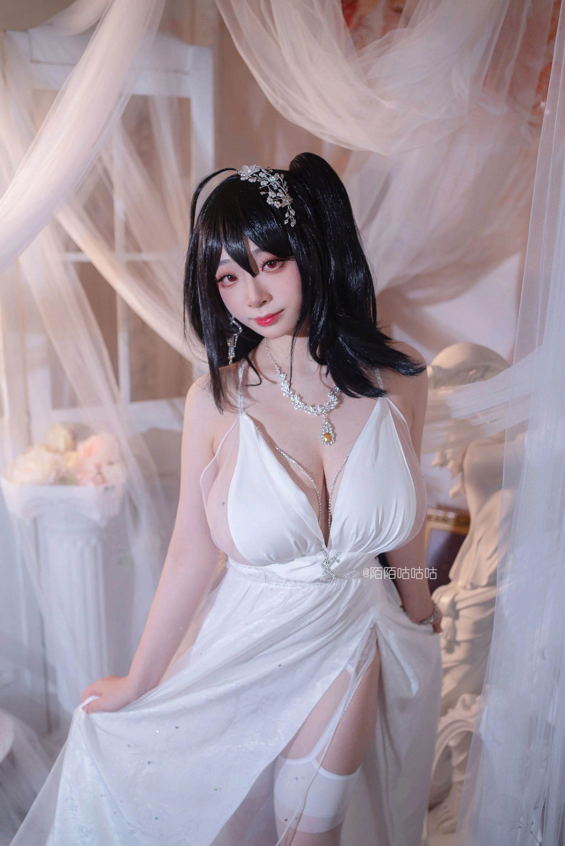 Cosplay美女韶陌陌 – 大凤 婚纱插图1