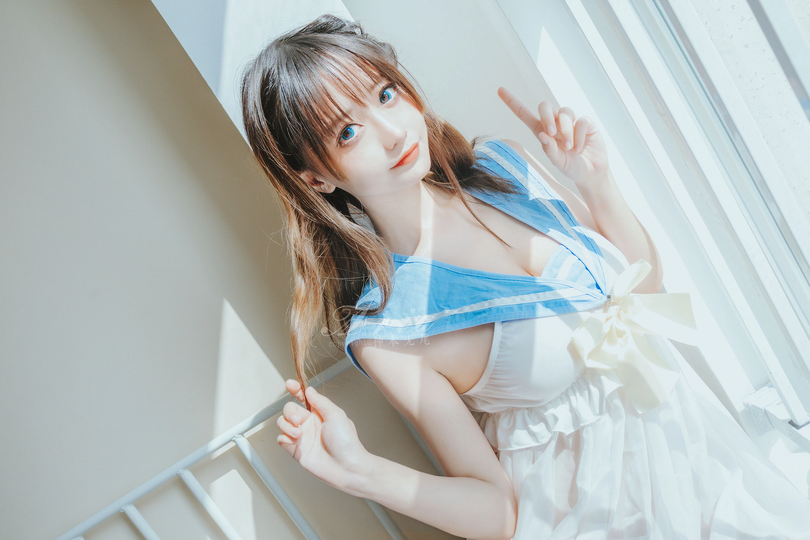 神本无尾_Aria – 蓝色睡裙插图4