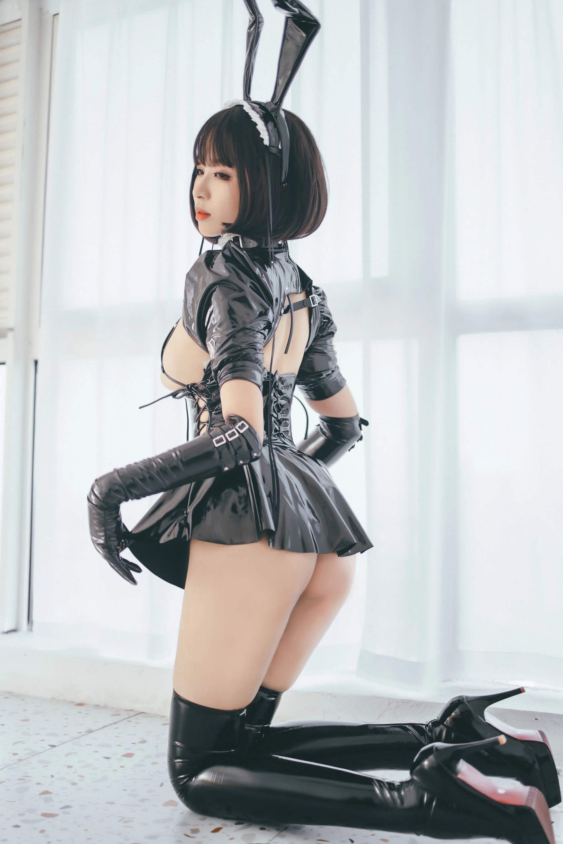 轩萧学姐 – 兔女郎女仆插图4