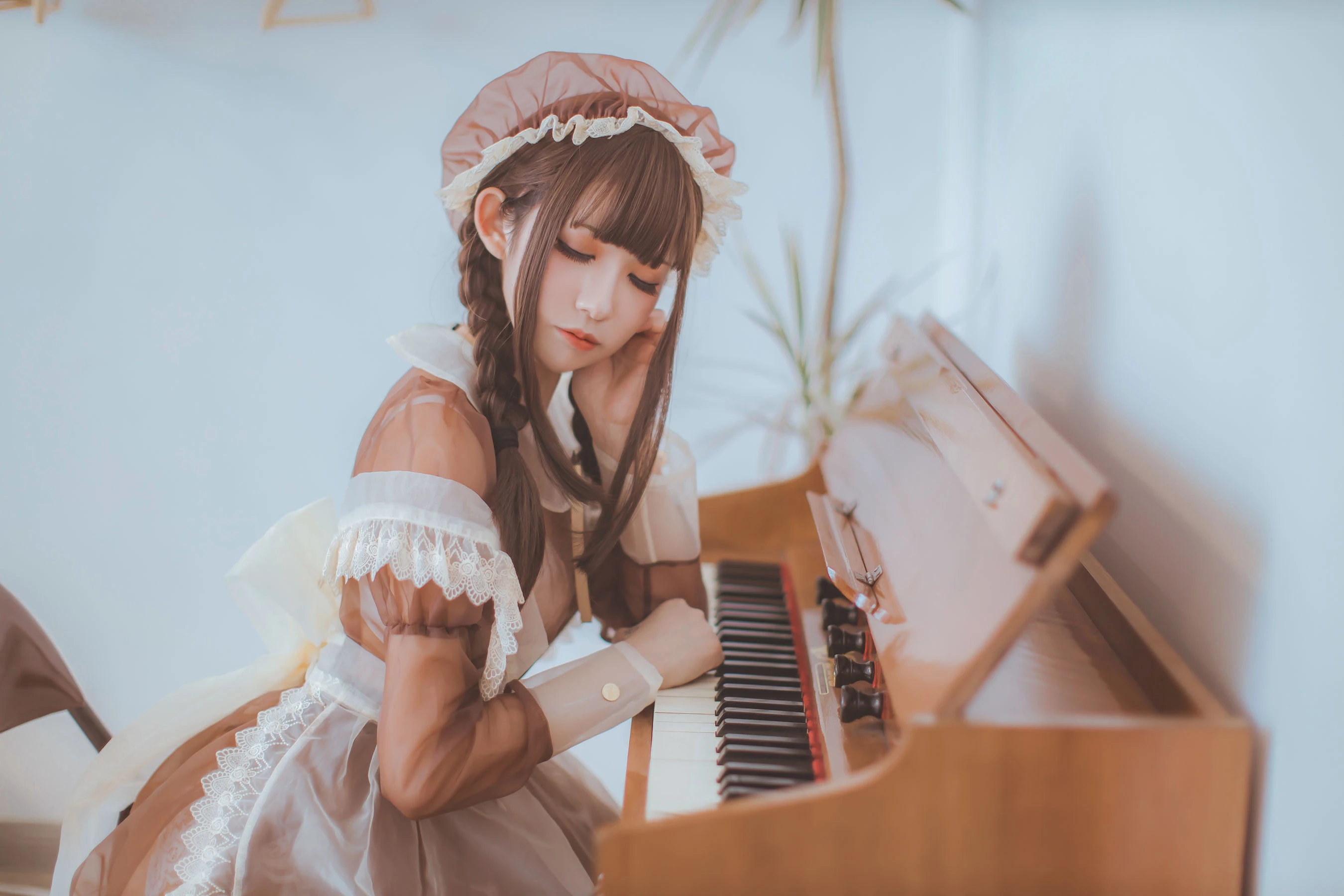 Coser衣衣 – 透明女仆高清在线欣赏-撸撸奈子