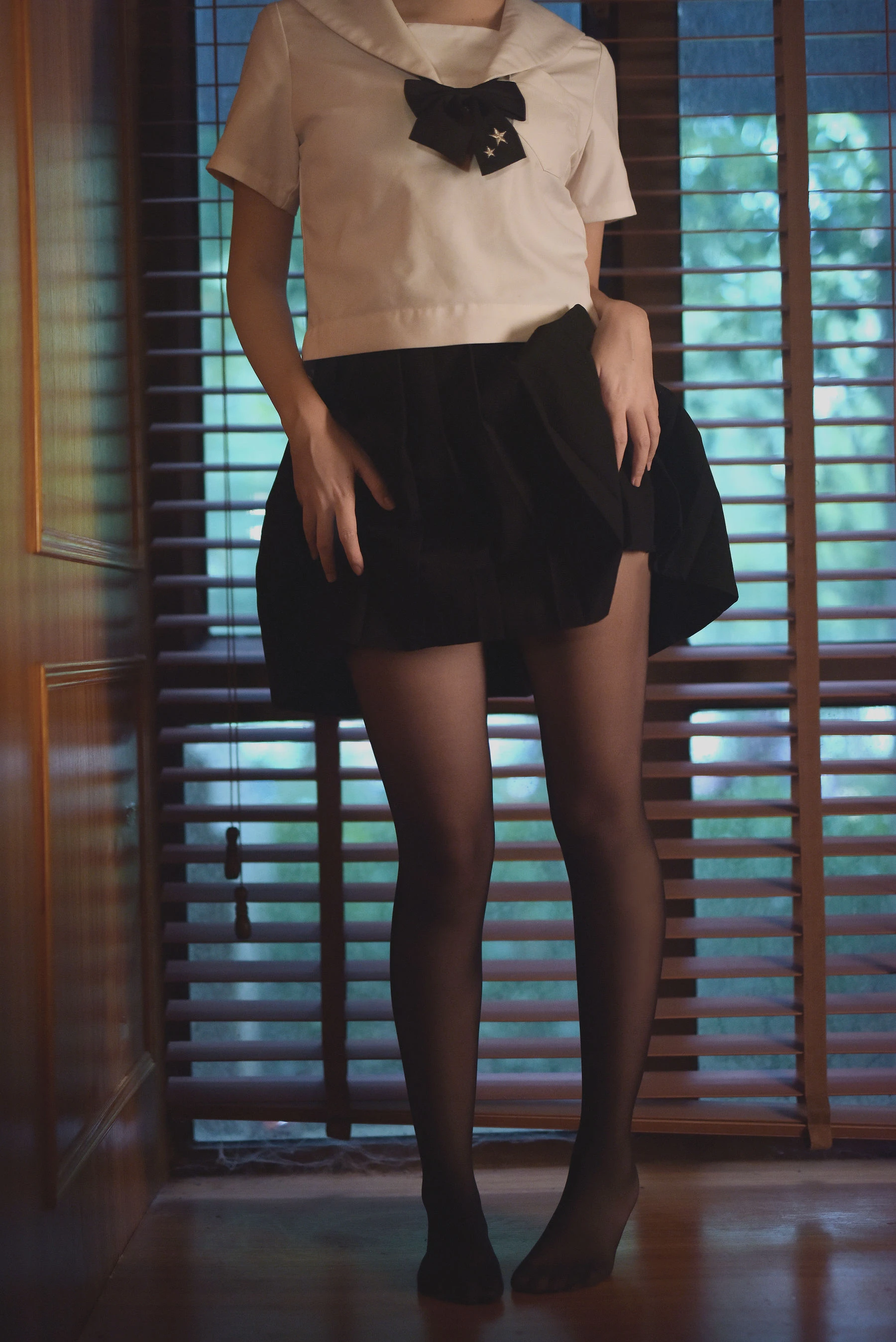 人气Coser二佐Nisa – 黑丝JK私房插图5