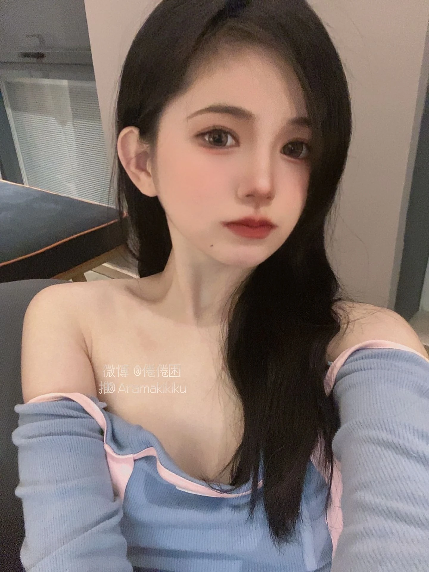 倦倦喵 – 蓝莓皮肤高清在线欣赏-撸撸奈子