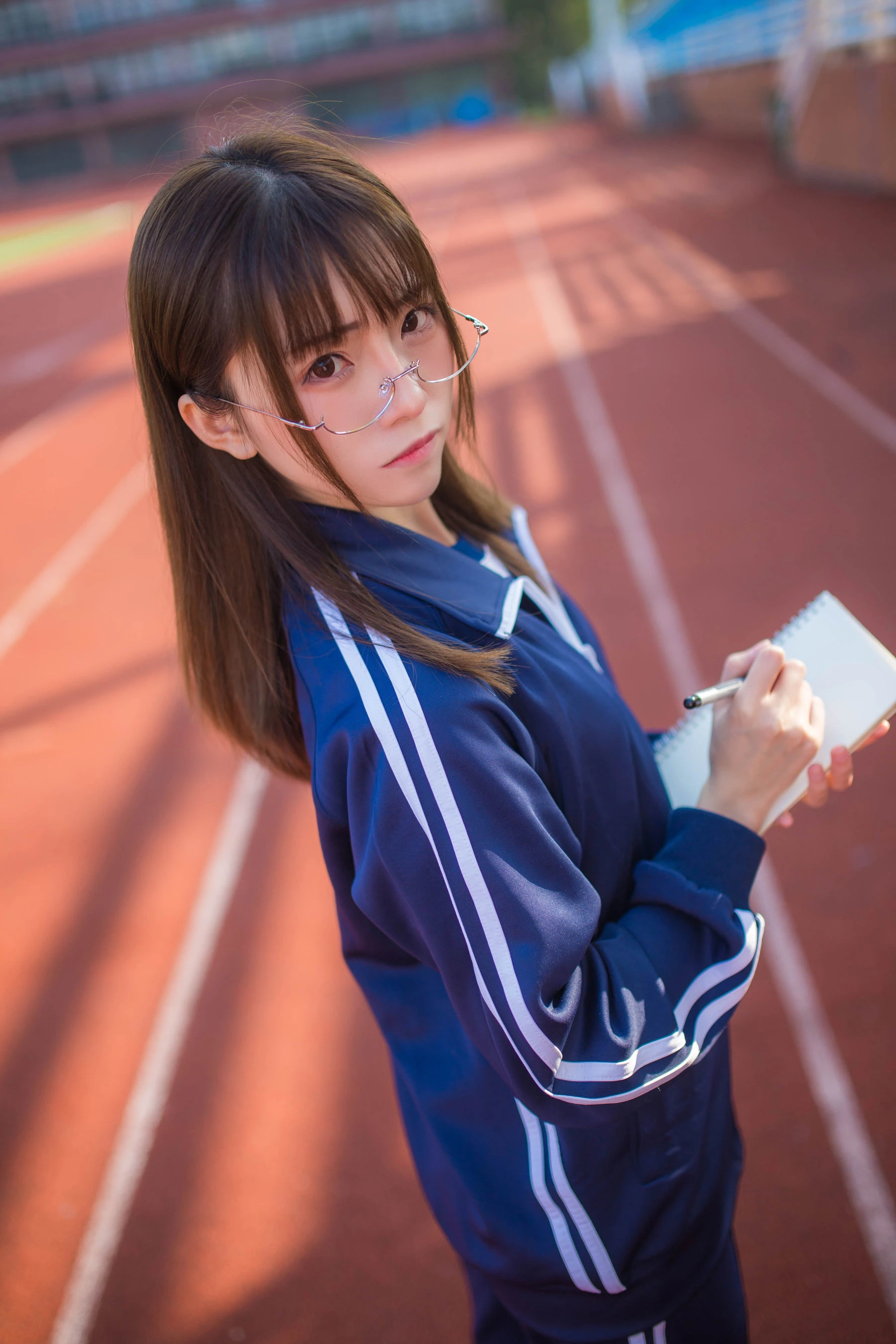 动漫博主Kitaro_绮太郎 蓝色运动服女孩插图4