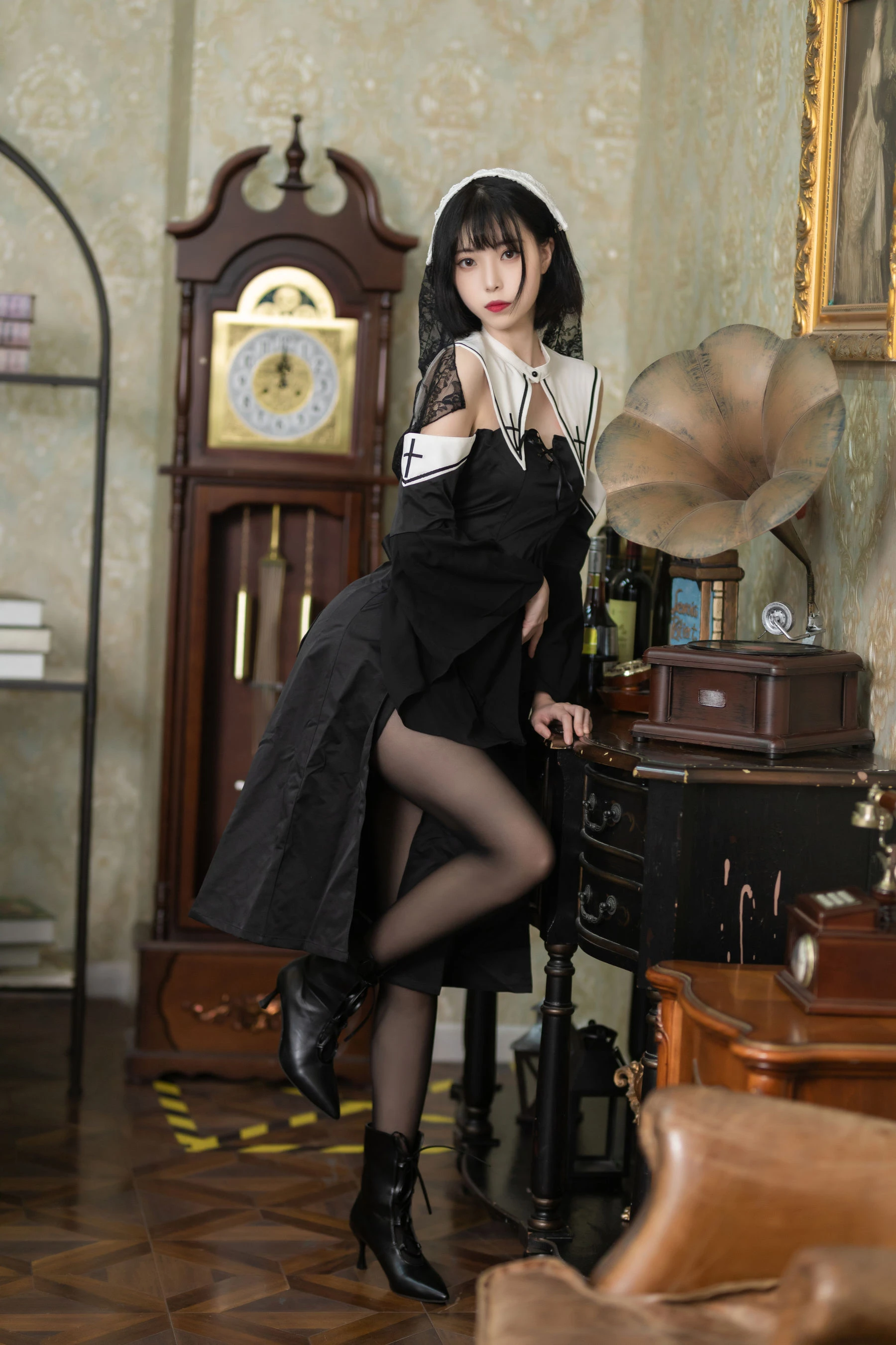 许岚(叁月life) – 暗黑修女插图5