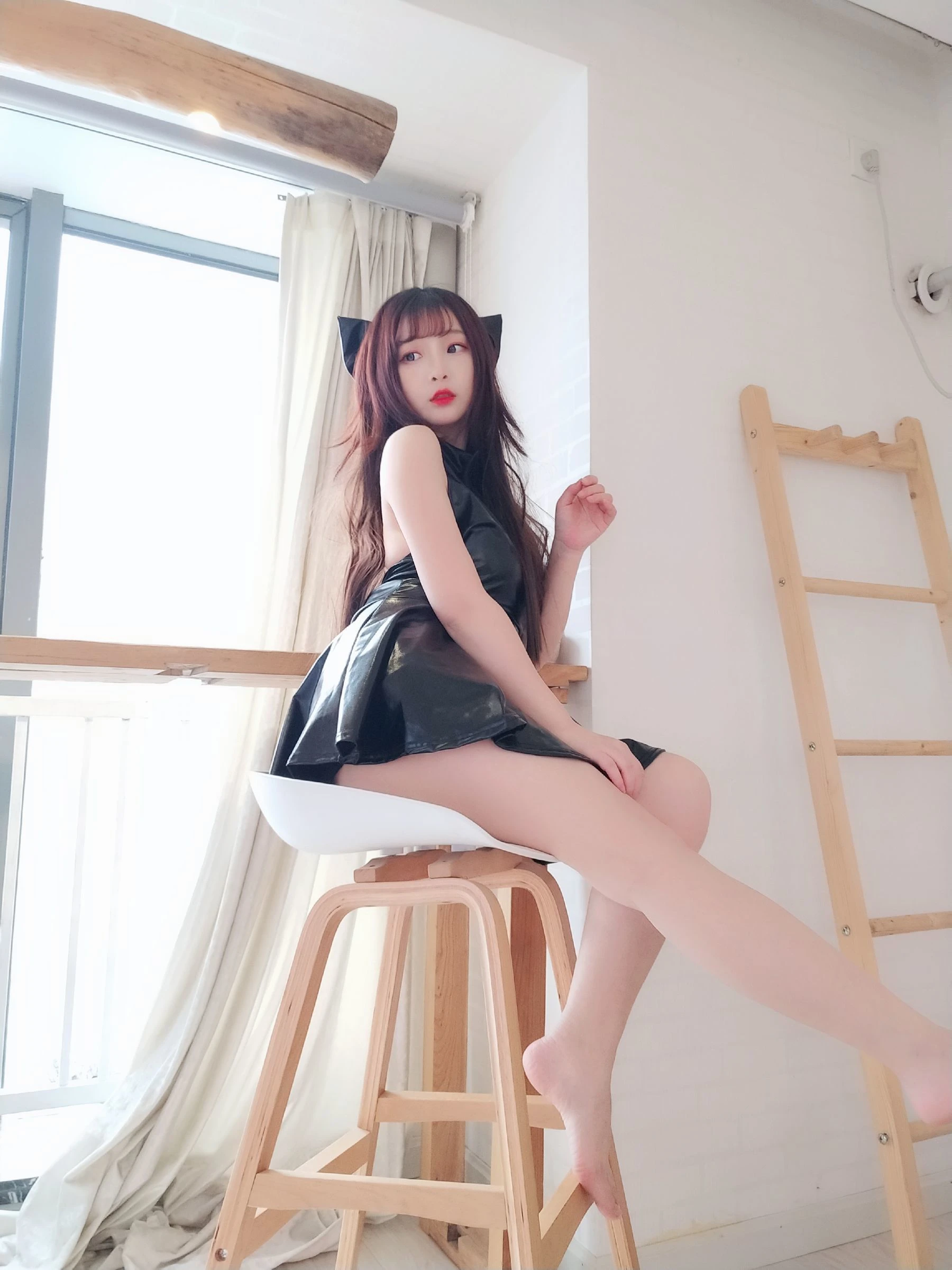 二次元美女古川kagura – 黑亮连衣裙插图8