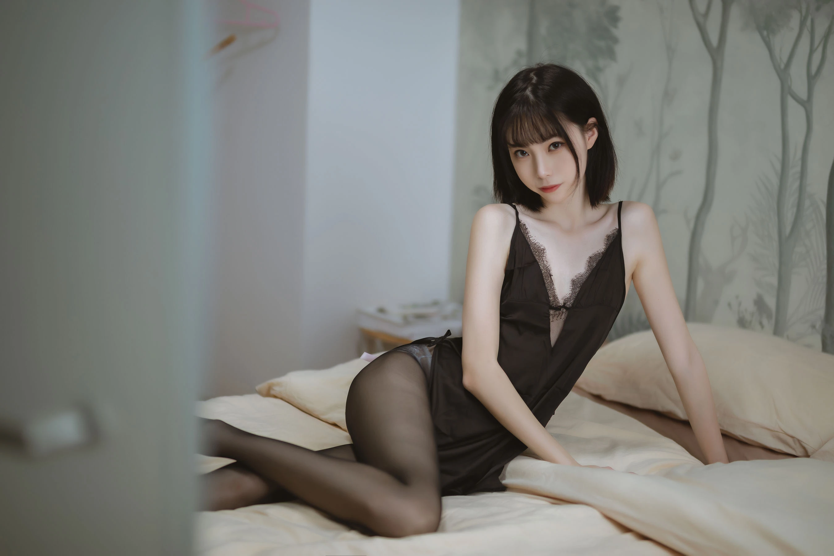 许岚 – 黑色蕾丝睡衣插图3