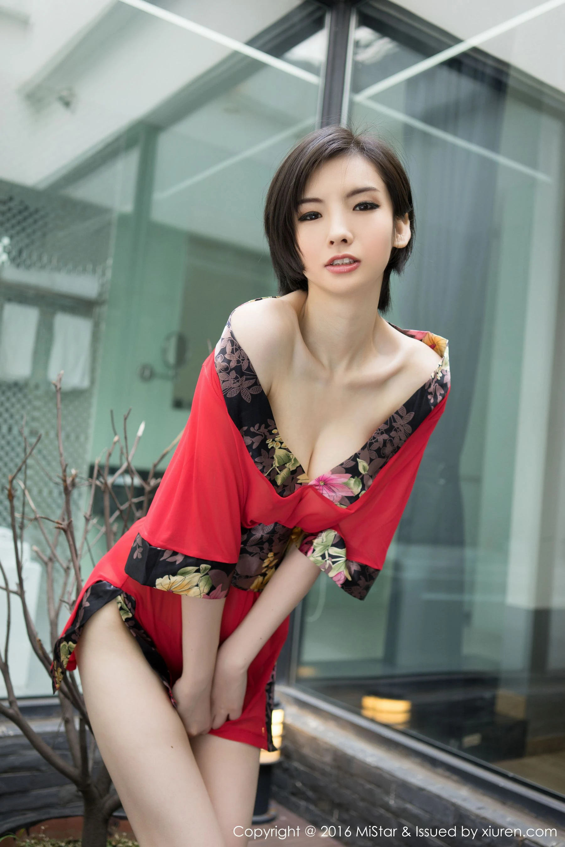 Jenny佳妮《拥有傲人巨乳的短发妹子》 魅妍社 Vol.077插图1