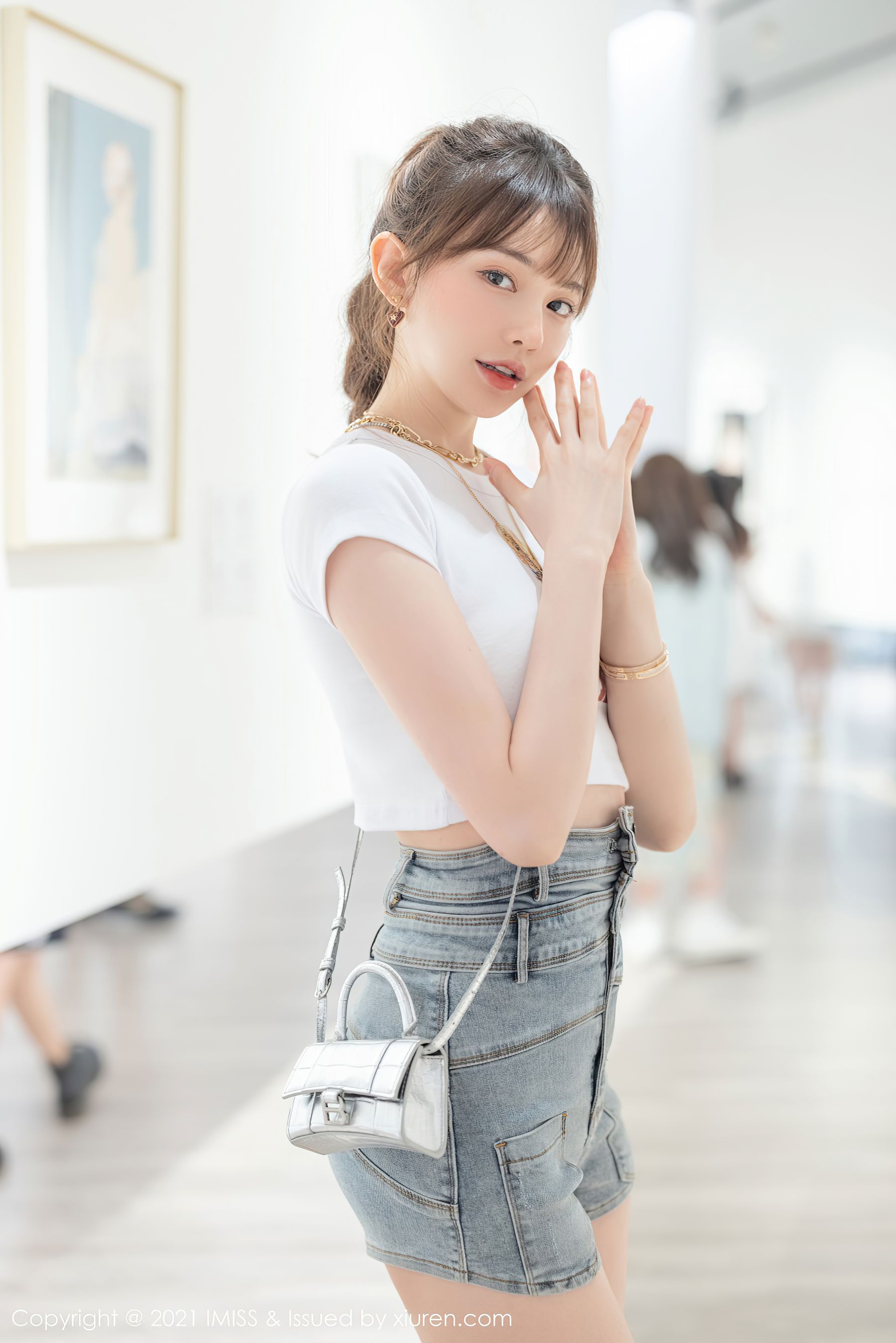 爱蜜社IMiss Vol.636 Lynn刘奕宁高清在线欣赏-撸撸奈子