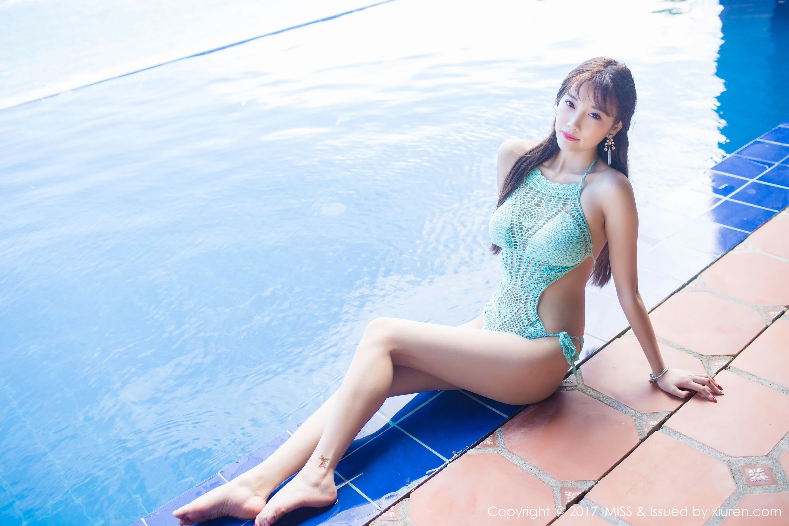 sugar小甜心CC《针织比基尼+黑丝美腿》 爱蜜社 Vol.147高清在线欣赏-撸撸奈子