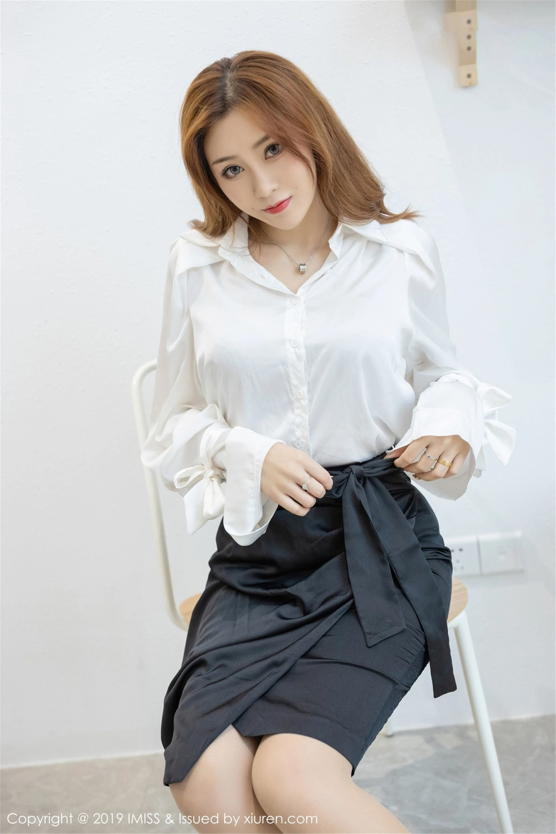 爱蜜社IMiss Vol.359 莉娜lena高清在线欣赏-撸撸奈子
