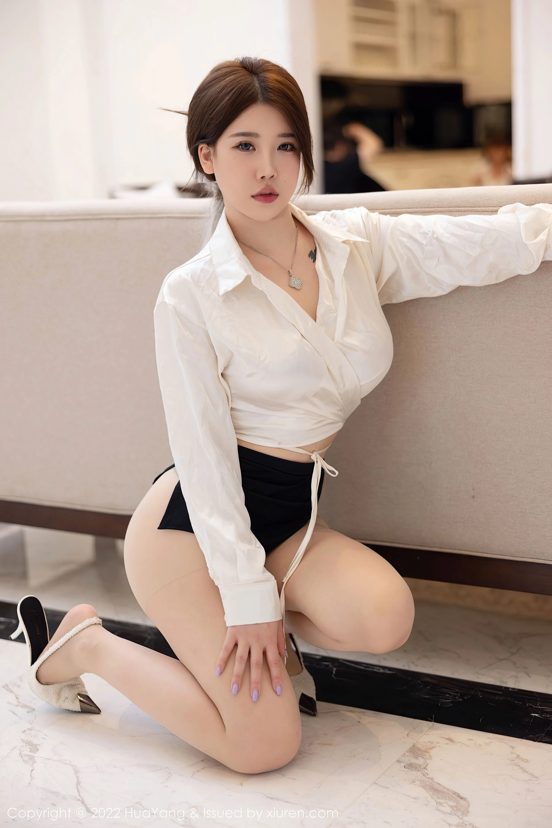 花漾 VOL.516 小海臀Rena 丝袜短裙插图4