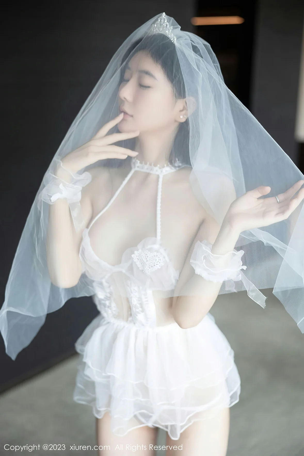 XiuRen 秀人 No.7165 幼幼 情趣婚纱服饰性感写真 [90P]插图5