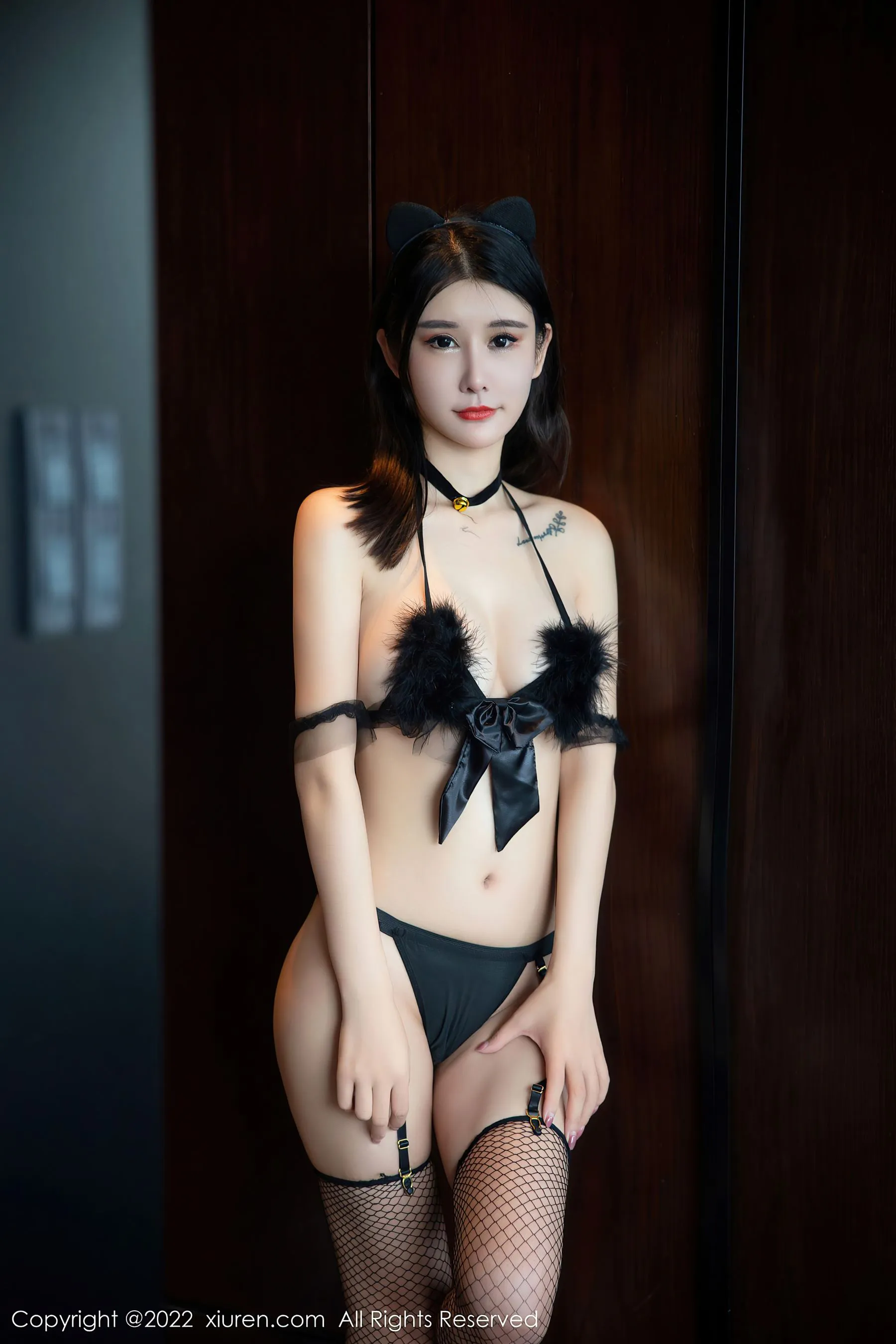 秀人网 No.6018 夏沫沫tifa 比基尼美腿