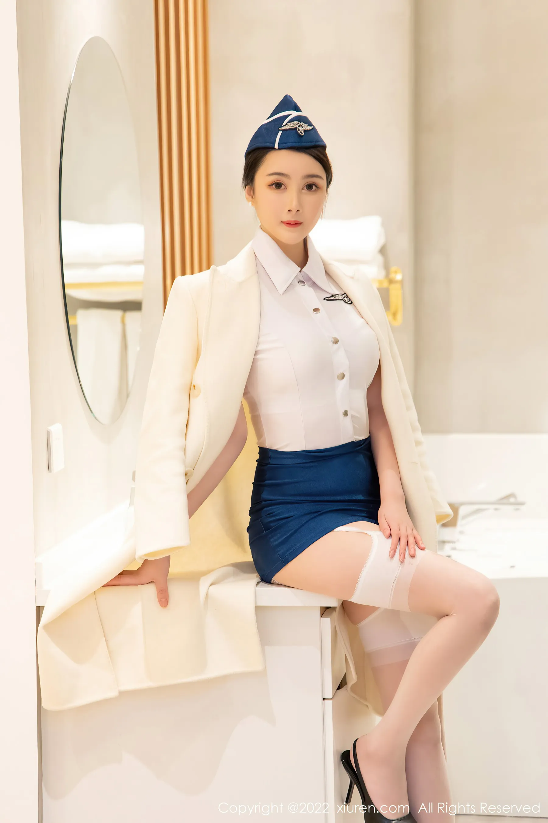 秀人网 No.4750 summer宝宝 空姐制服丝袜高清在线欣赏-撸撸奈子