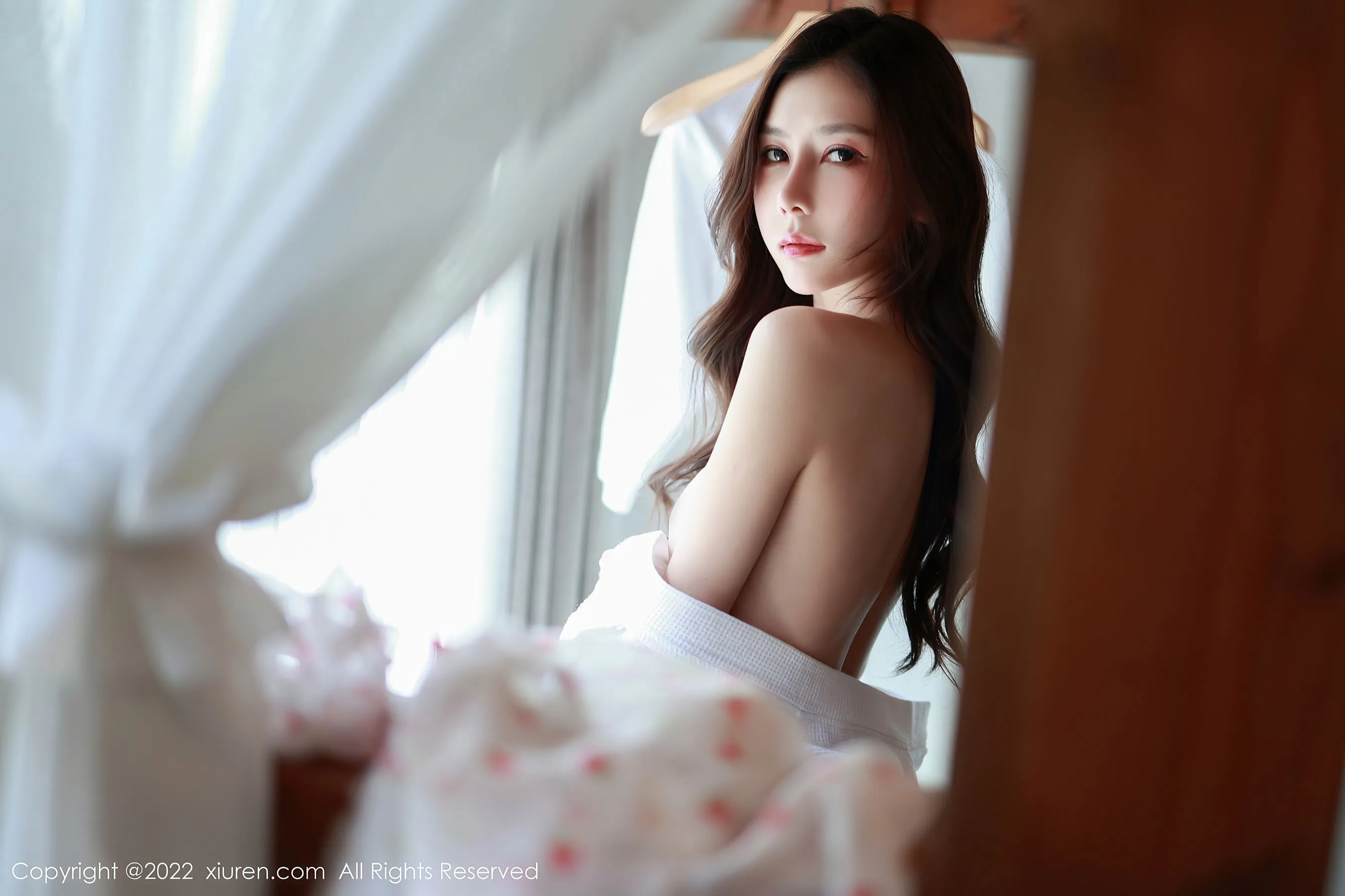 秀人网 No.4932 尹甜甜 睡袍美腿插图6