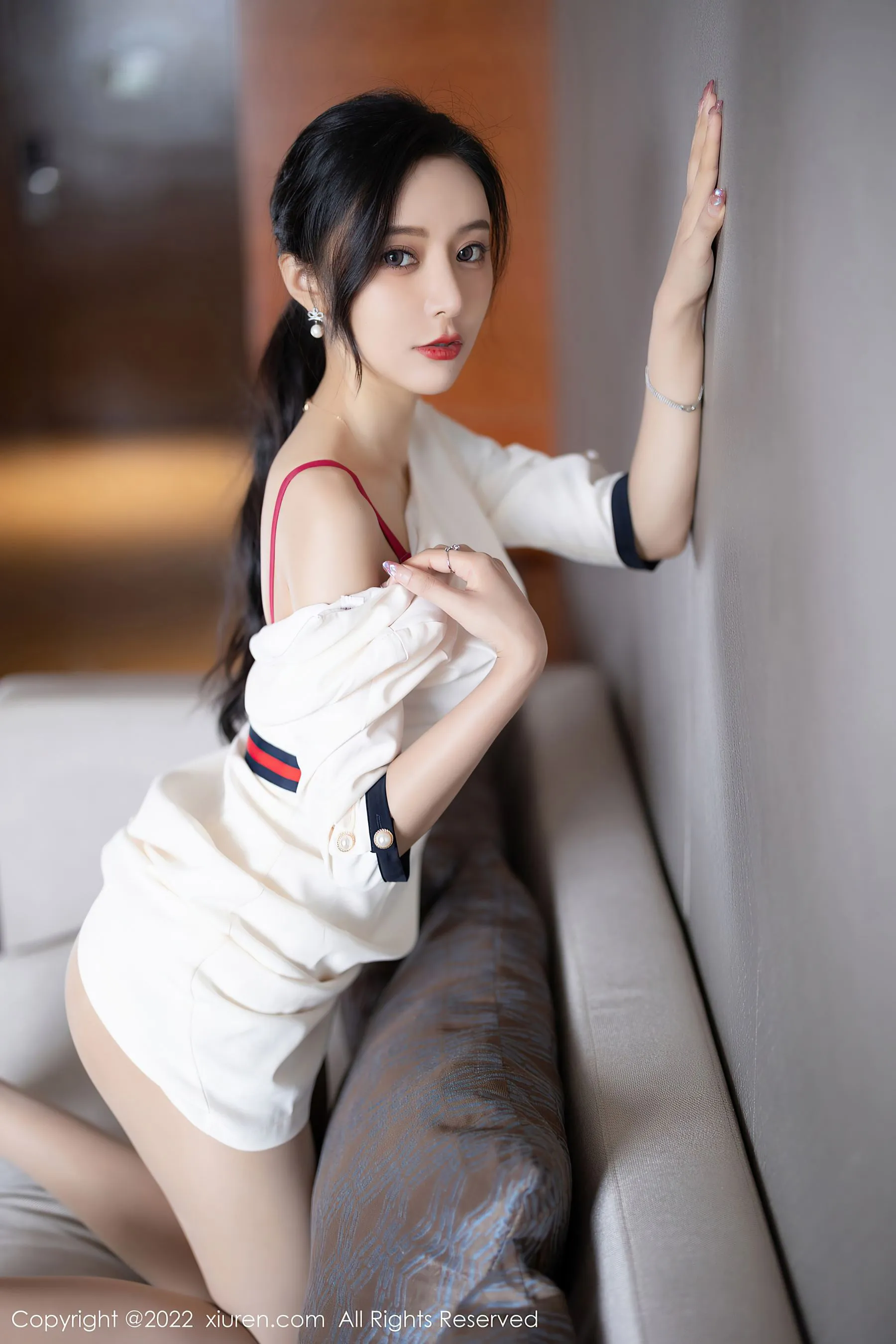 秀人网 No.4963 王馨瑶yanni 制服丝袜插图1