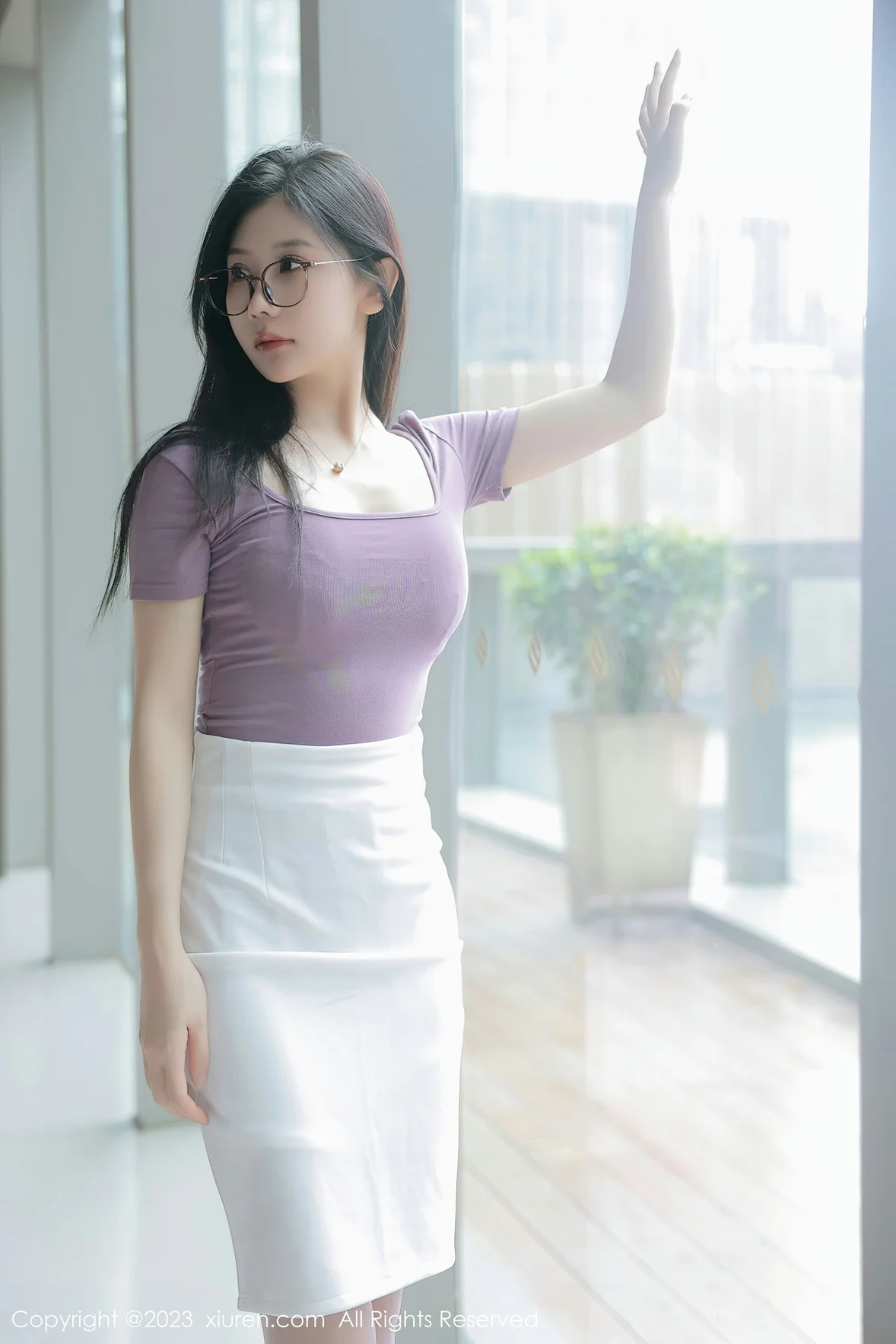 XiuRen 秀人 No.6865 尹甜甜 淡红色蕾丝内衣泰国旅拍 [86P]插图1