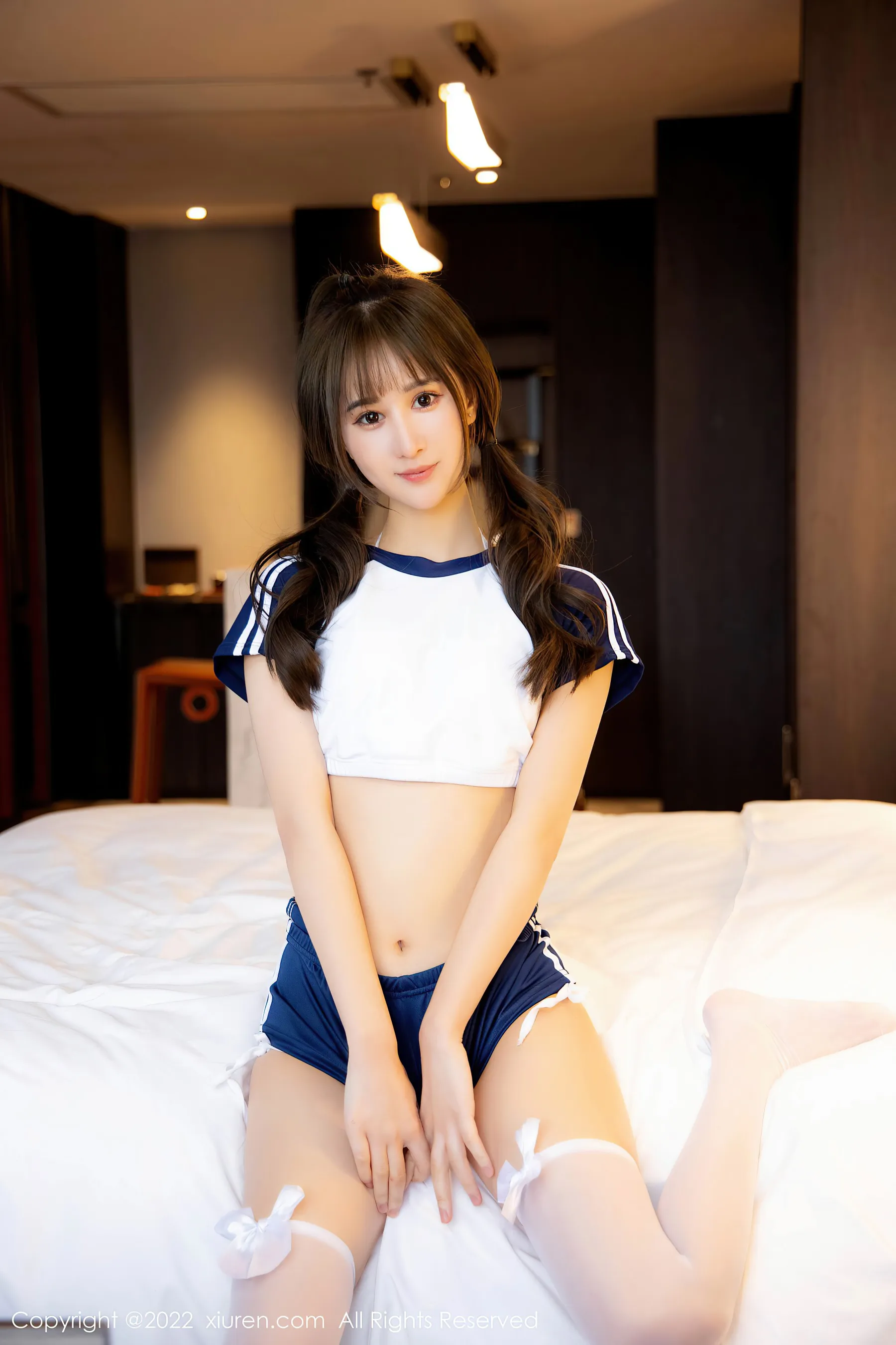 秀人网 No.4726 小果冻儿 丝袜美腿学妹写真插图3