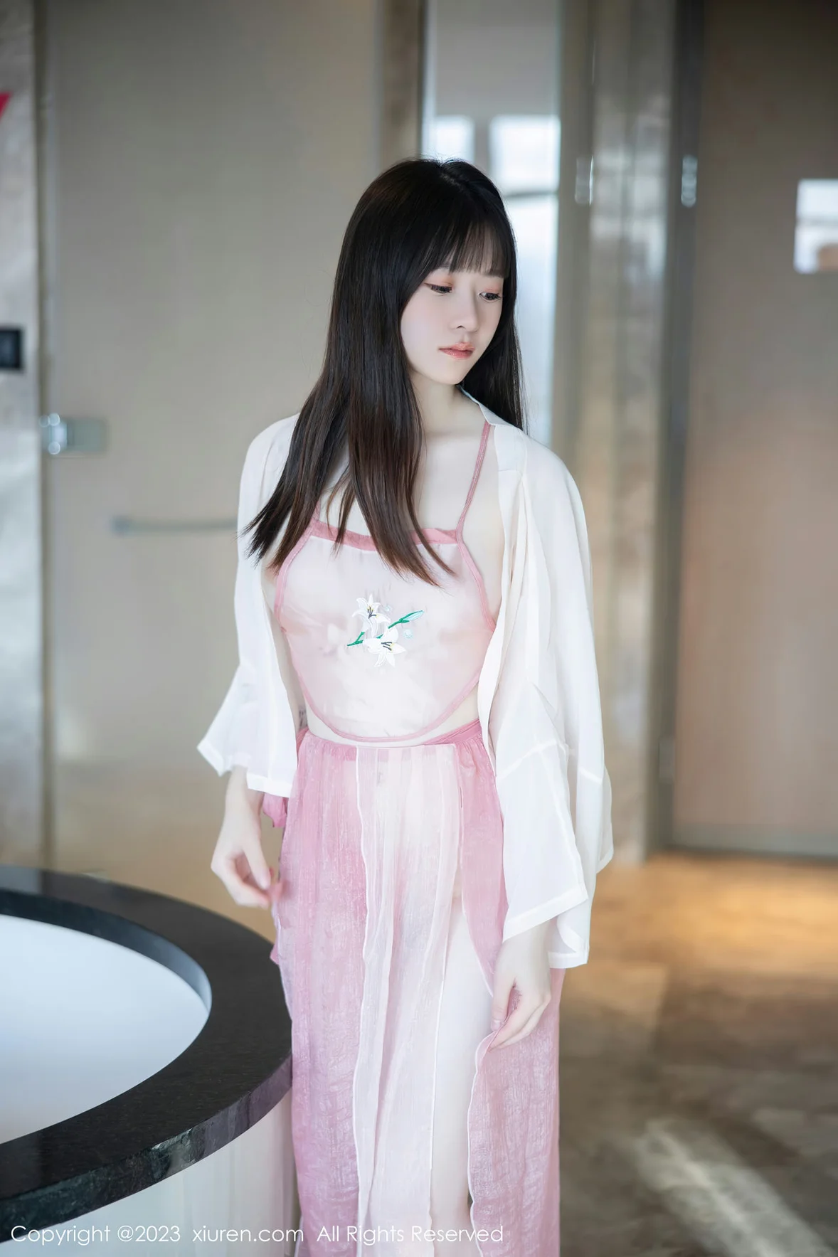 XiuRen 秀人 No.6926 林悠悠 首套写真粉色古装 [78P]插图1