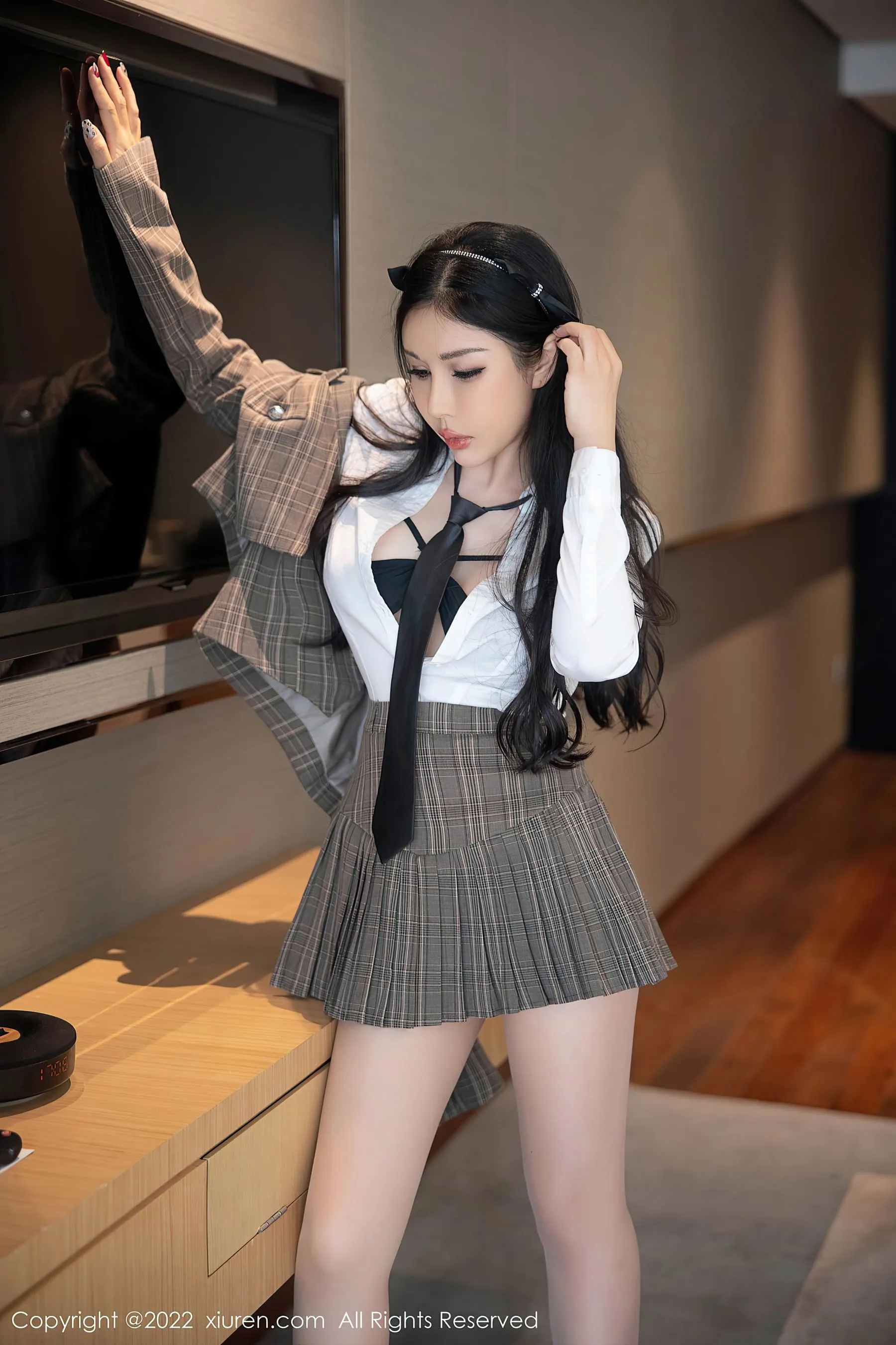 秀人网 No.5902 田冰冰 制服美腿插图5