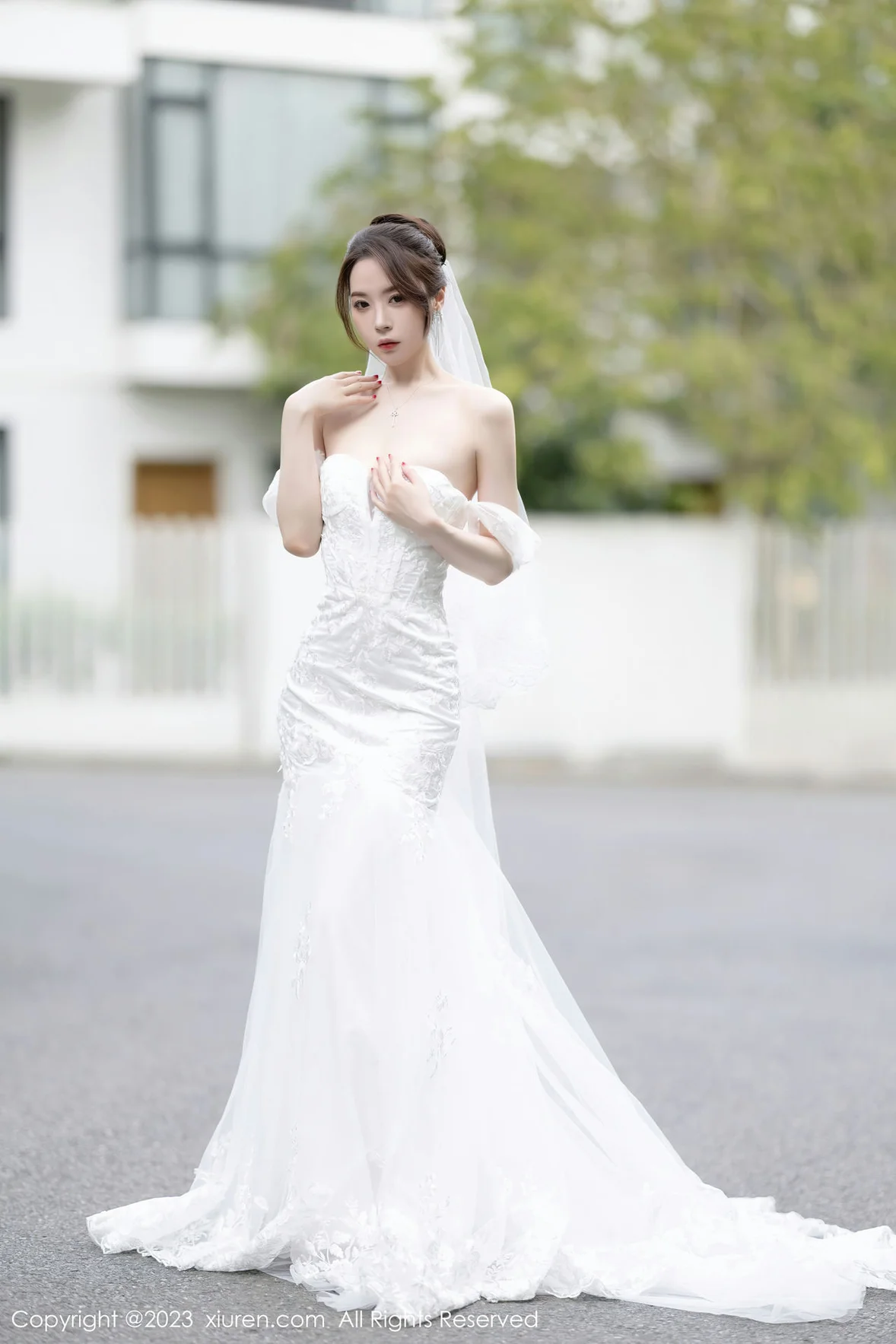 XiuRen 秀人 No.7310 梦心玥 白色婚纱服饰安吉旅拍 [84P]插图2