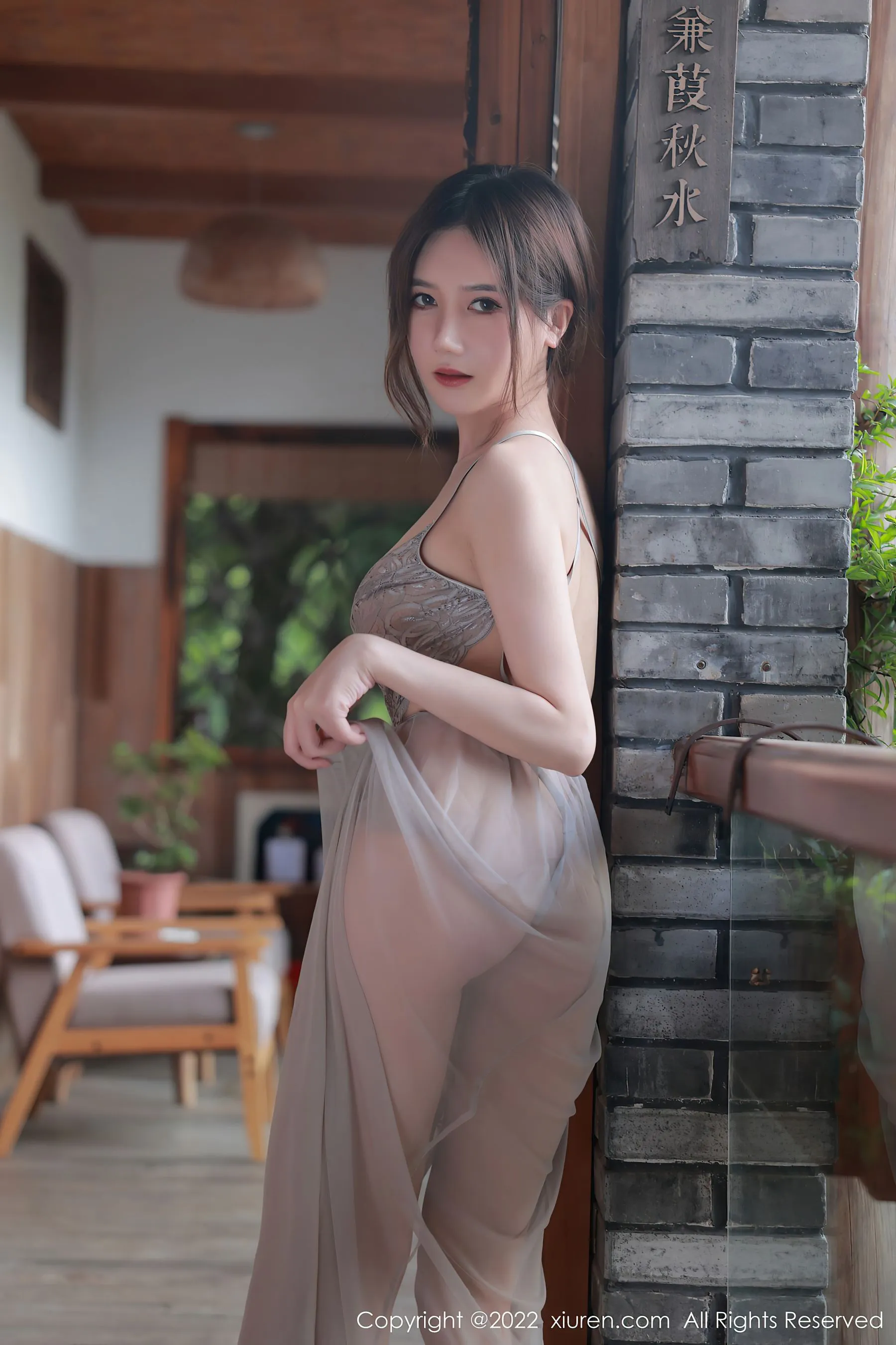 秀人网 No.5660 古月小同学 吊带裙美腿插图3
