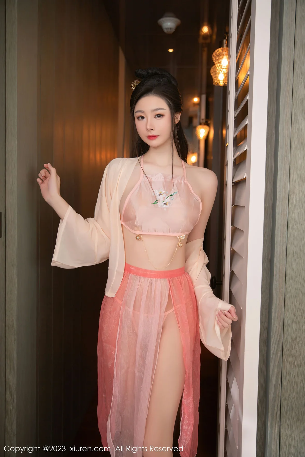 XiuRen 秀人 No.7075 是小逗逗 粉色古装性感写真 [80P]插图1