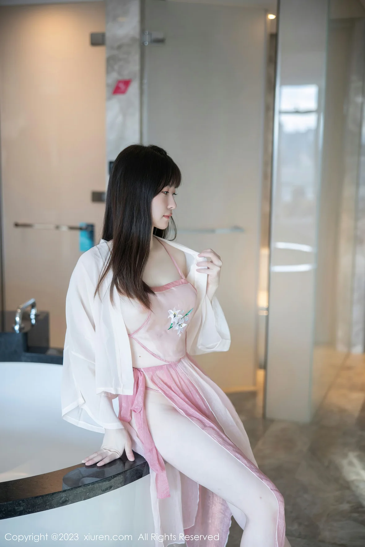XiuRen 秀人 No.6926 林悠悠 首套写真粉色古装 [78P]插图2
