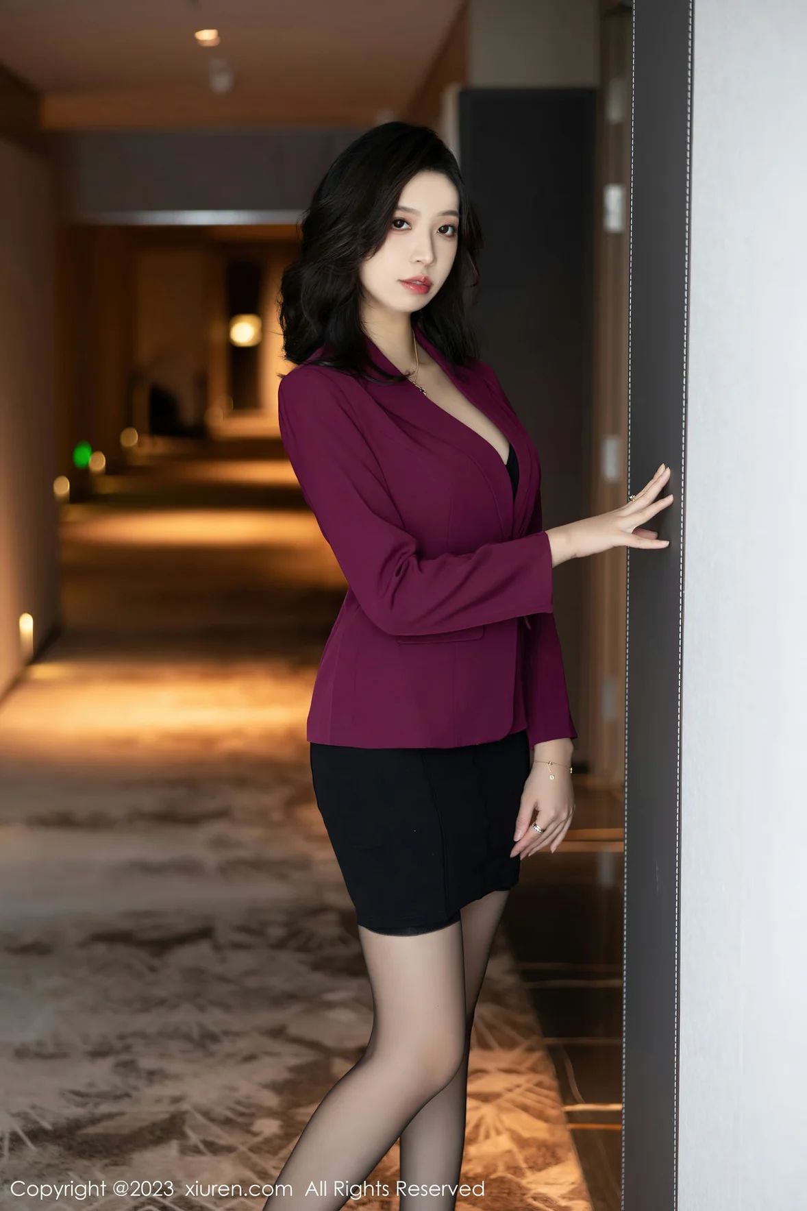 XiuRen 秀人 No.6870 郑颖姗Bev OL装扮性感写真 [89P]高清在线欣赏-撸撸奈子